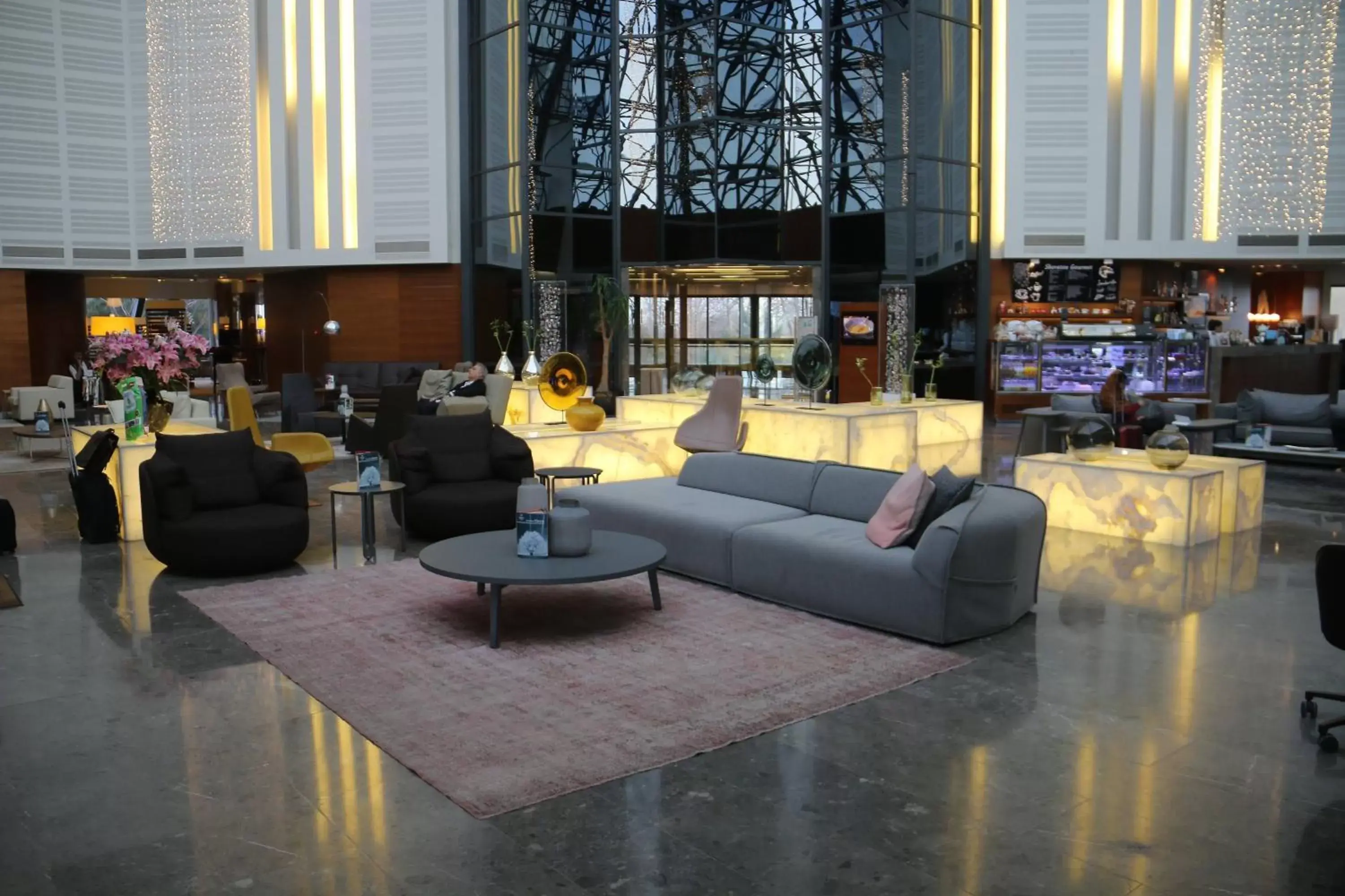 Lobby or reception in Sheraton Istanbul Atakoy Hotel