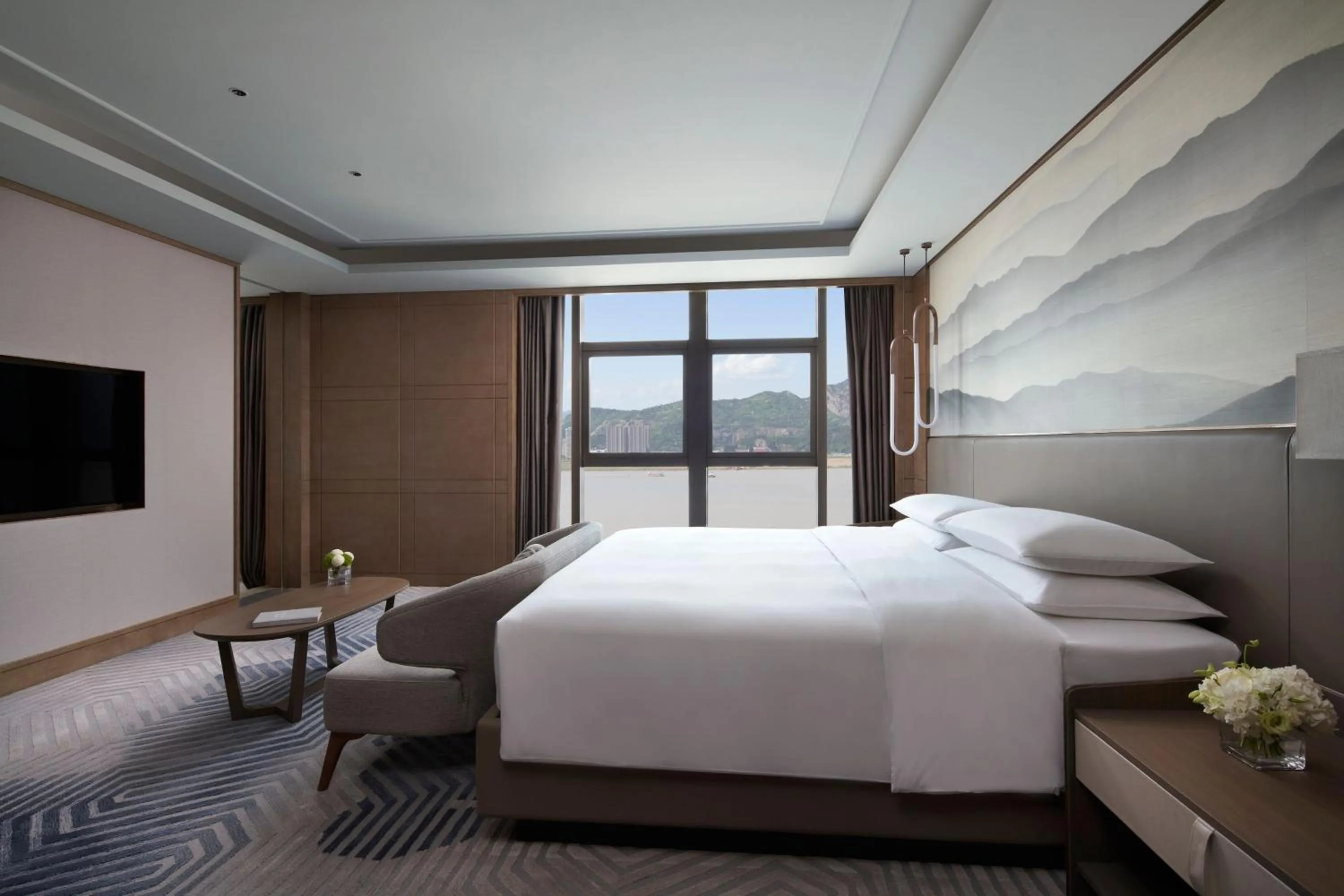 Bedroom, Bed in Wenzhou Marriott Hotel