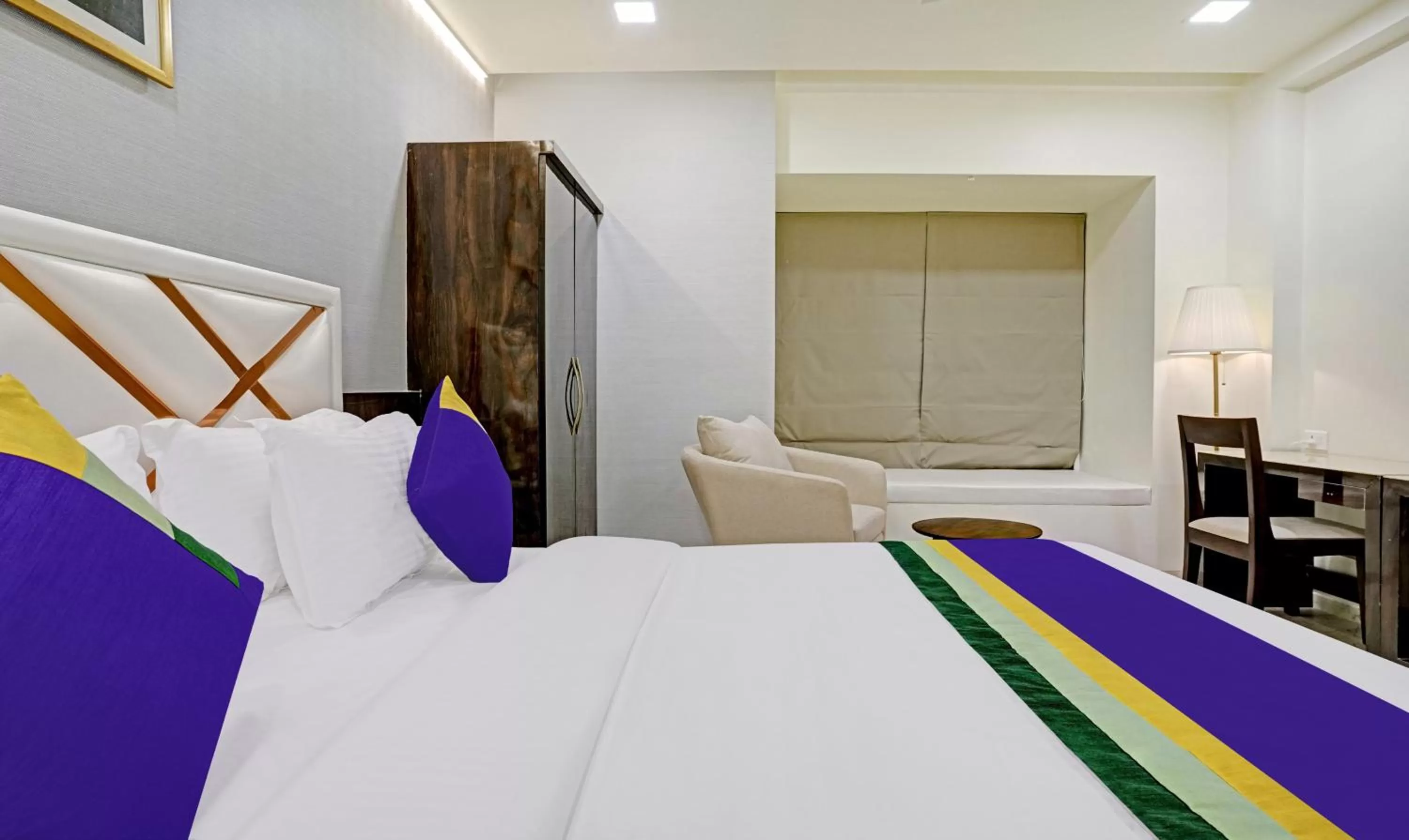 Bedroom, Bed in Treebo Premium Golden Bliss Trimurti Nagar Square