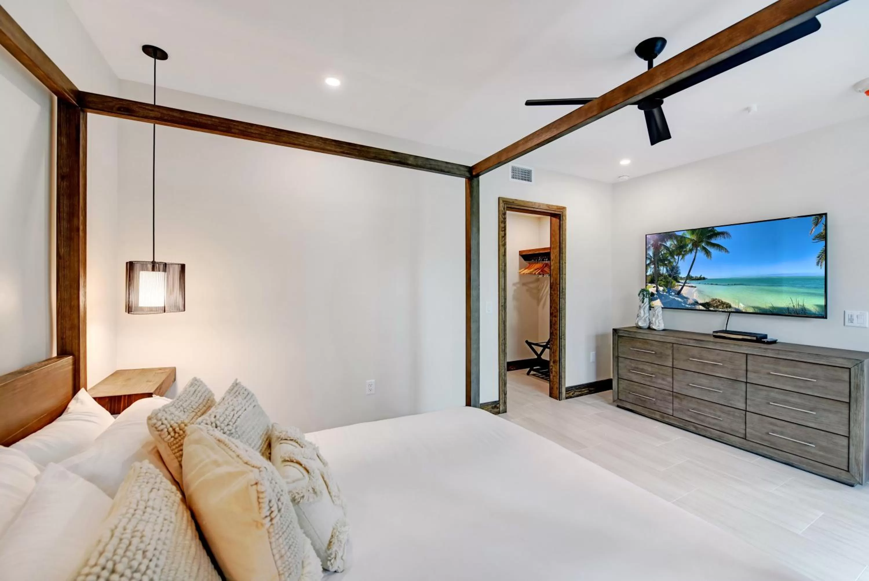 Bed in Bali Hai Beachfront Resort and Spa