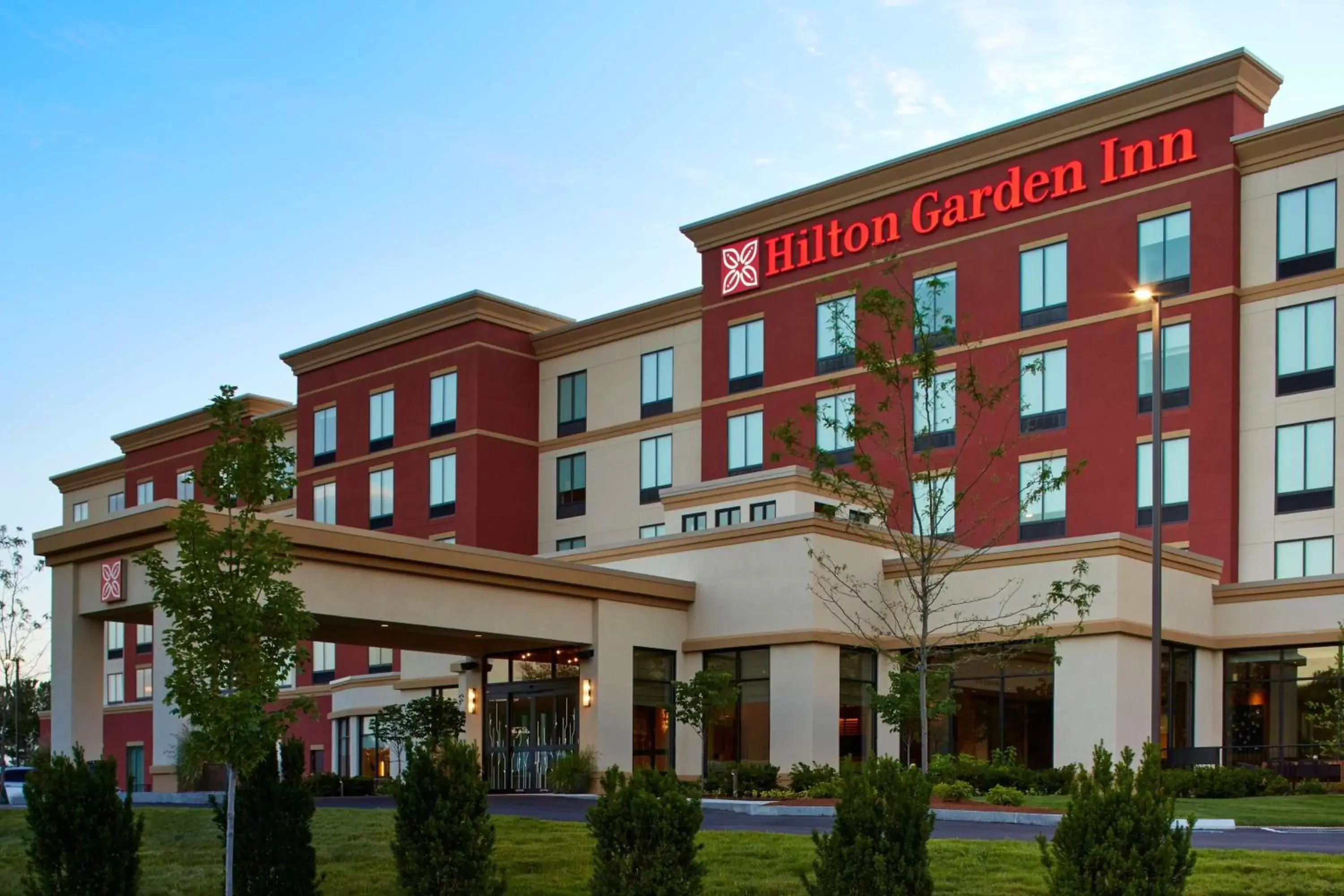 Property building in Hilton Garden Inn Boston/Marlborough Property building in Hilton Garden Inn Boston/Marlborough