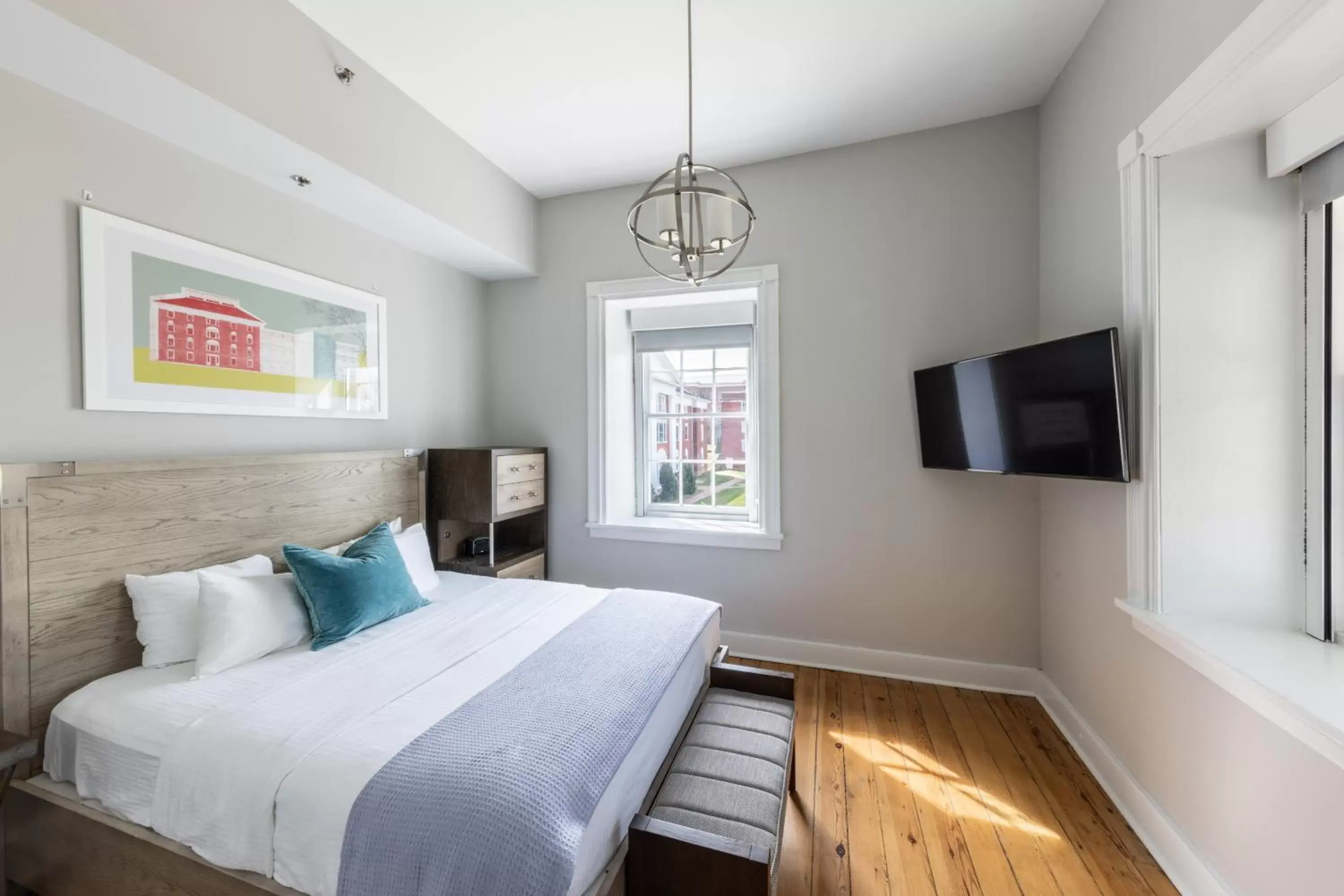 Bedroom, Bed in The Blackburn Inn and Conference Center