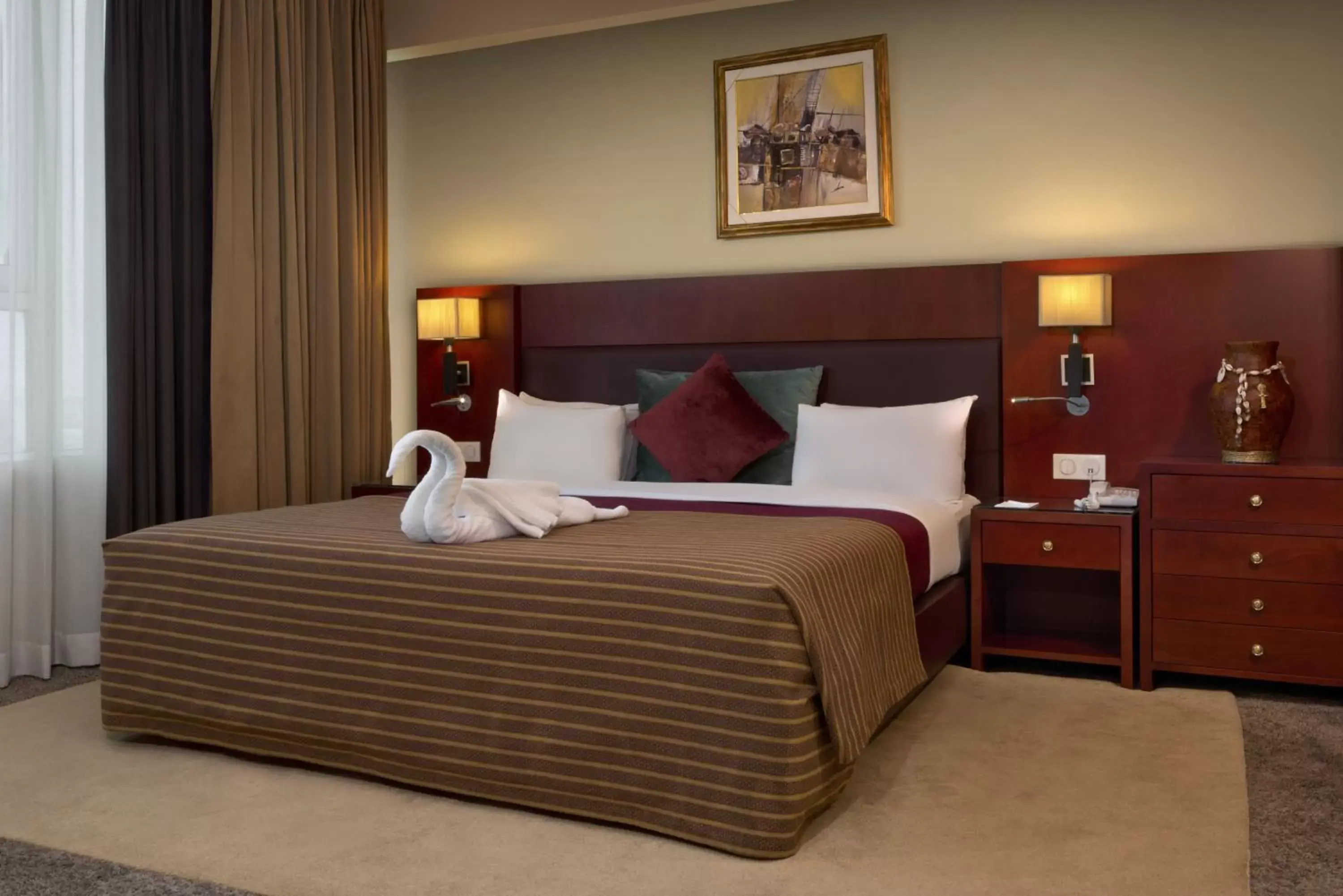 Bedroom, Bed in Azalaï Hôtel Cotonou Bedroom, Bed in Azalaï Hôtel Cotonou