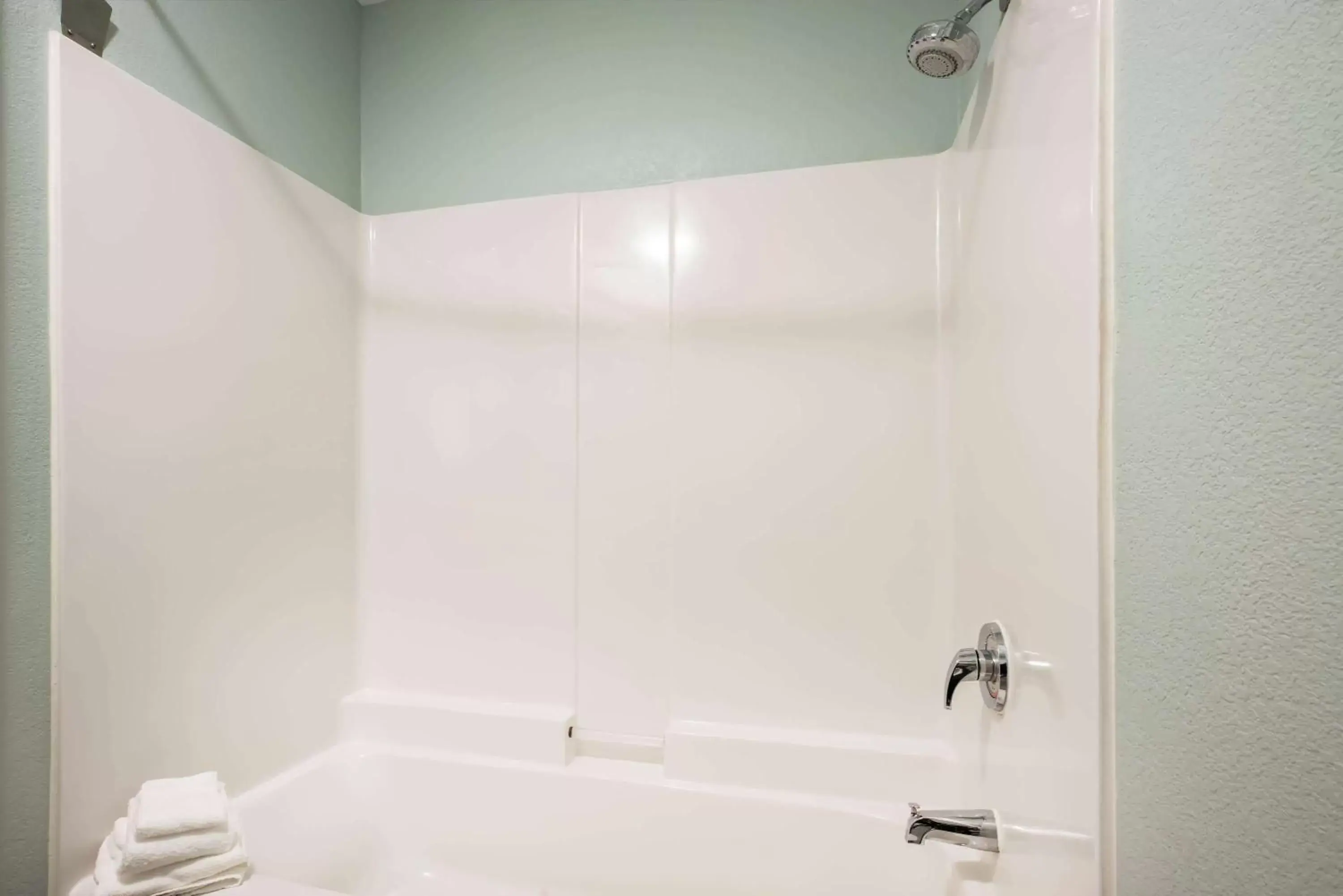 Bathroom in La Quinta by Wyndham Newport