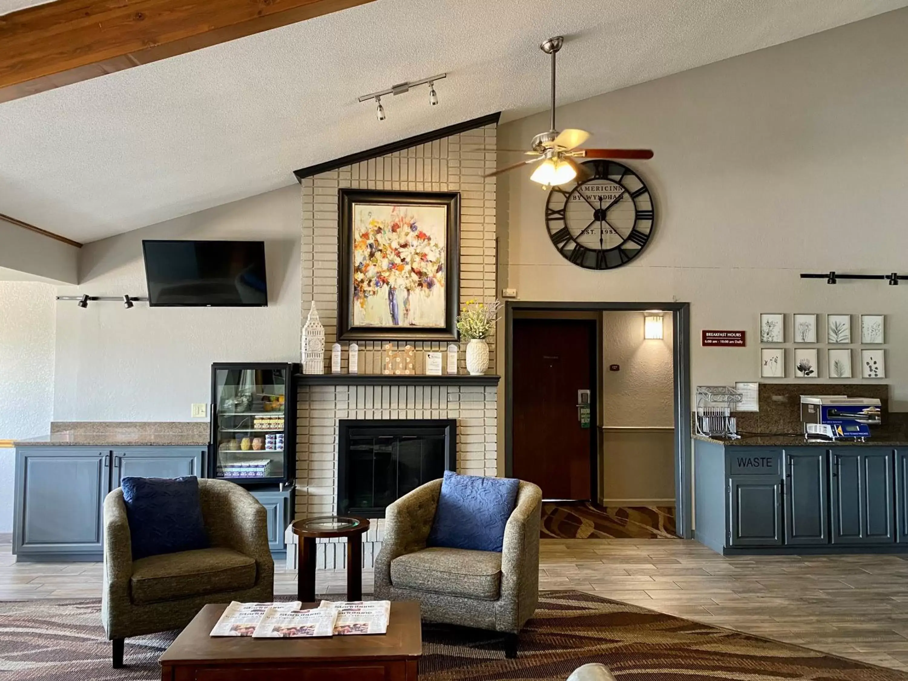 Seating Area in AmericInn by Wyndham New Richmond