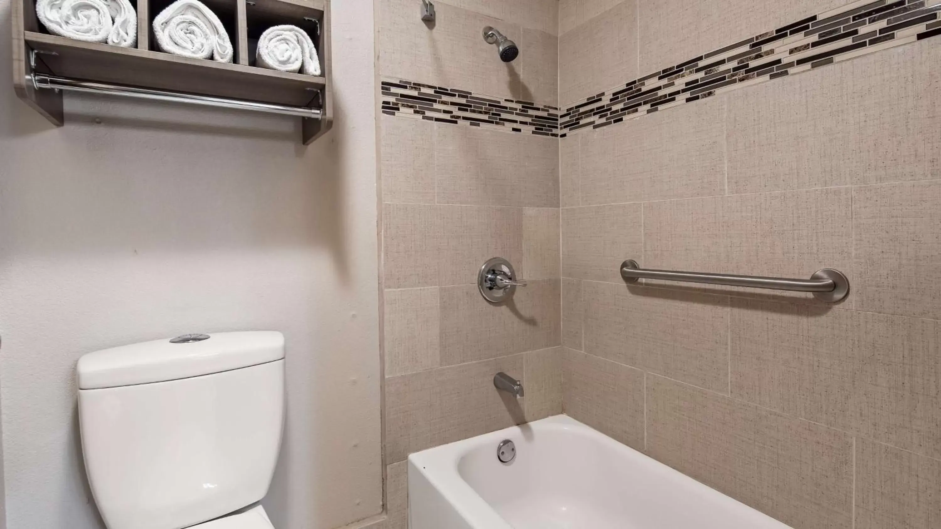 Bathroom in SureStay Plus Hotel by Best Western Kearney