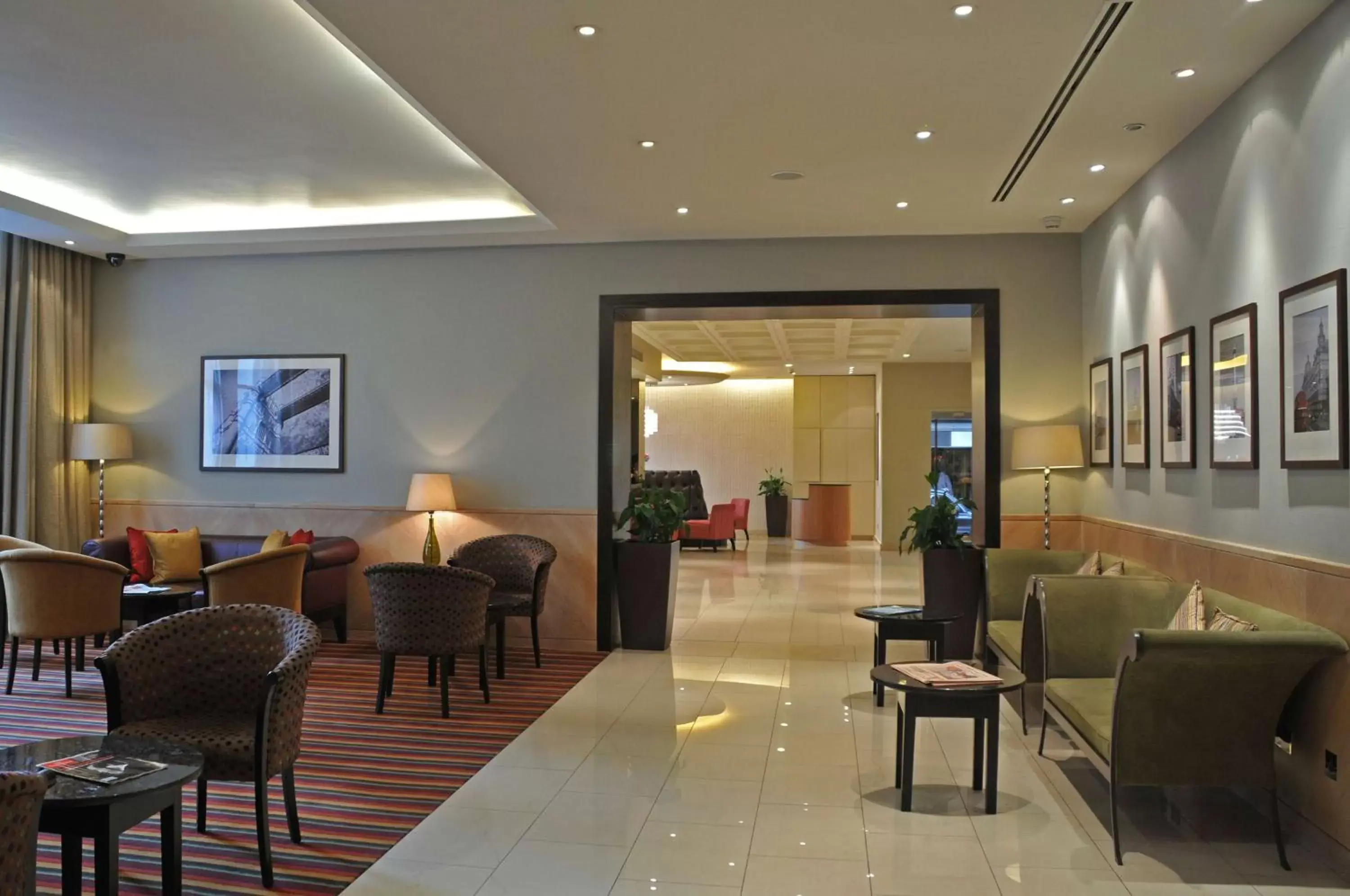Lobby or reception, Seating Area in DoubleTree by Hilton Hotel London - Marble Arch
