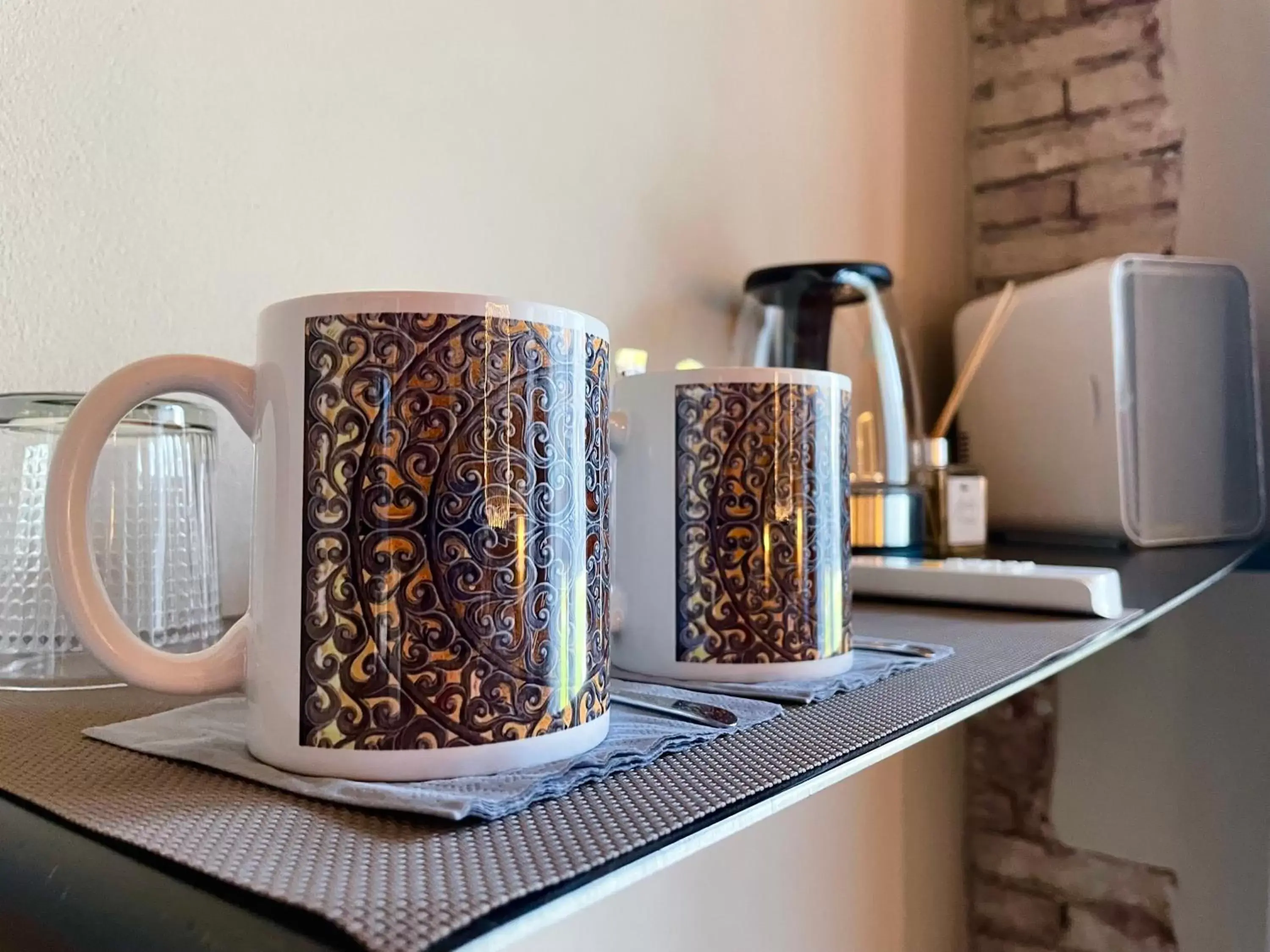 Coffee/tea facilities in DeLax B&B - adults only