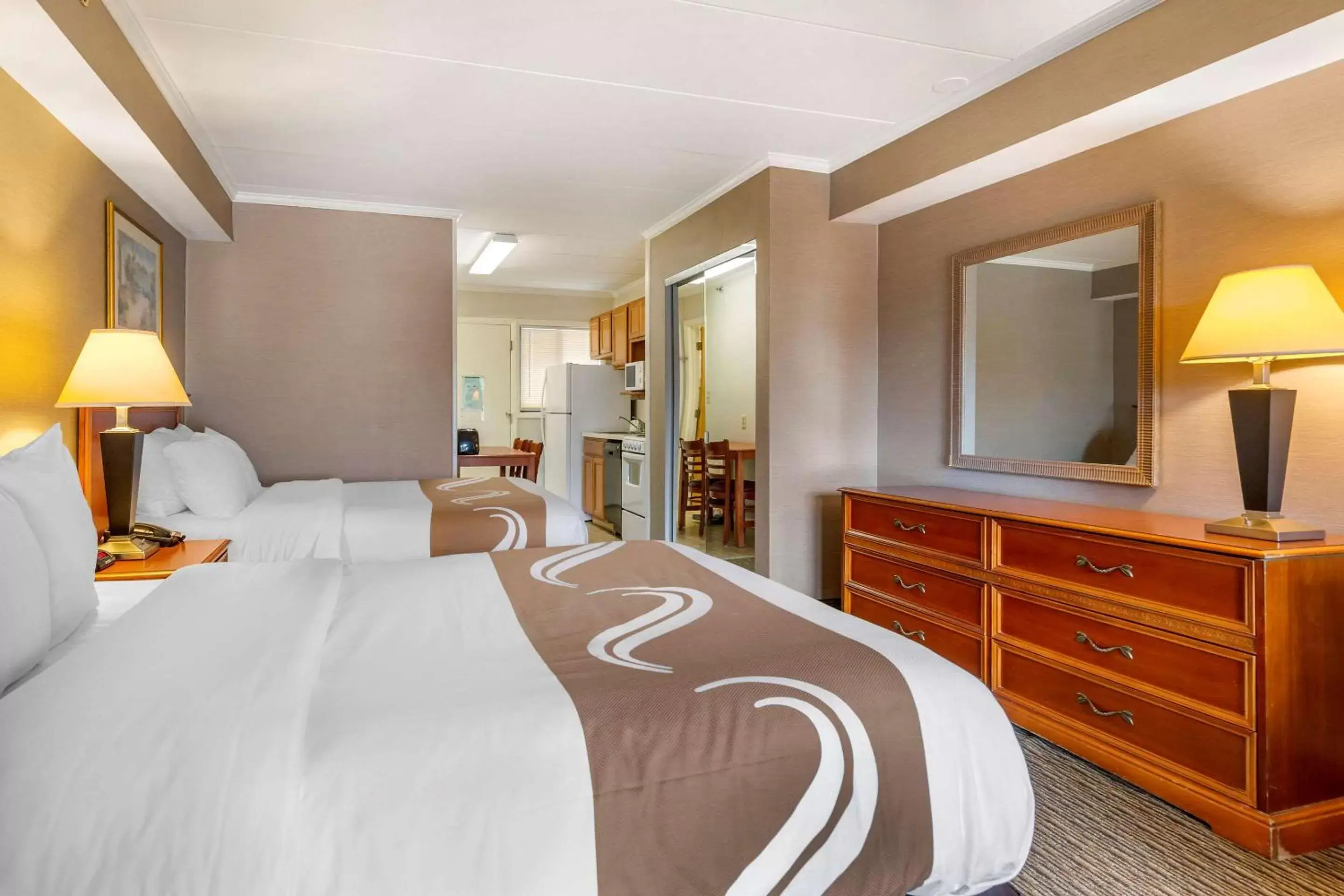 Photo of the whole room, Bed in Quality Inn Boardwalk Photo of the whole room, Bed in Quality Inn Boardwalk