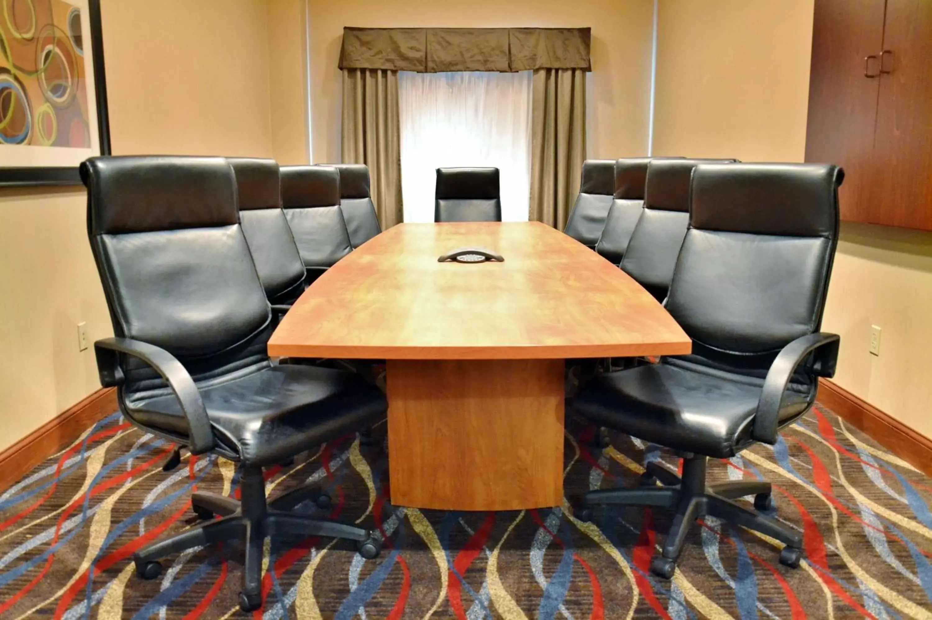 Meeting/conference room in Holiday Inn Express Hotel & Suites Center Township, an IHG Hotel