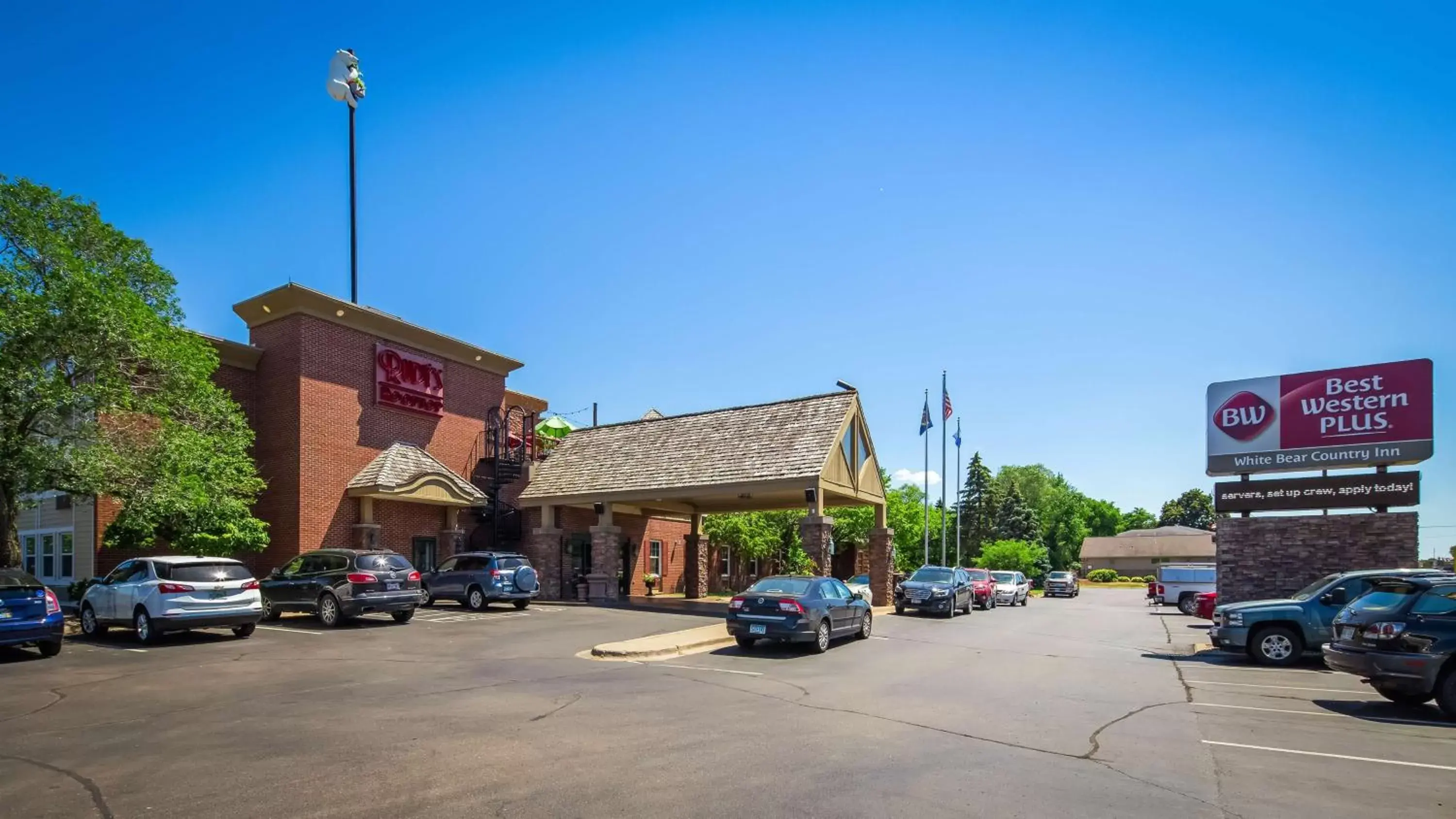 Property building in Best Western Plus White Bear Country Inn