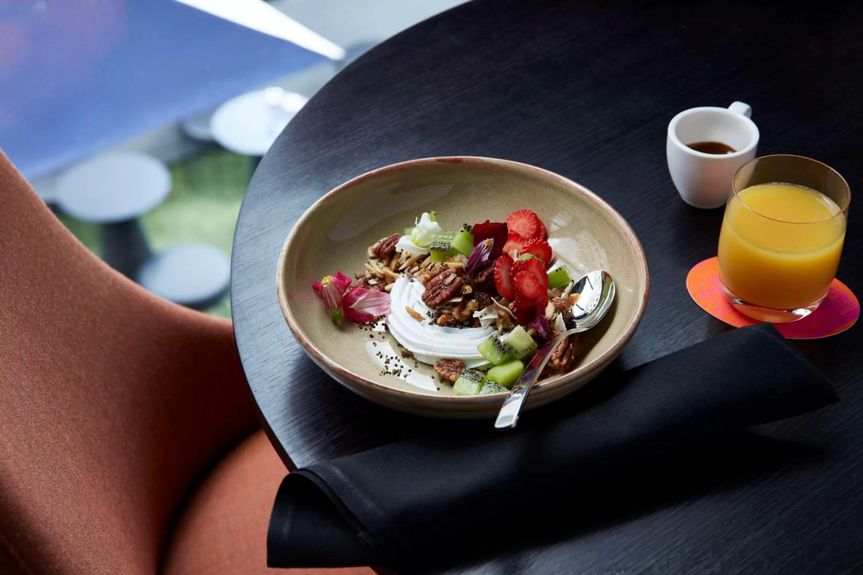 Restaurant/places to eat in Quincy Hotel Melbourne