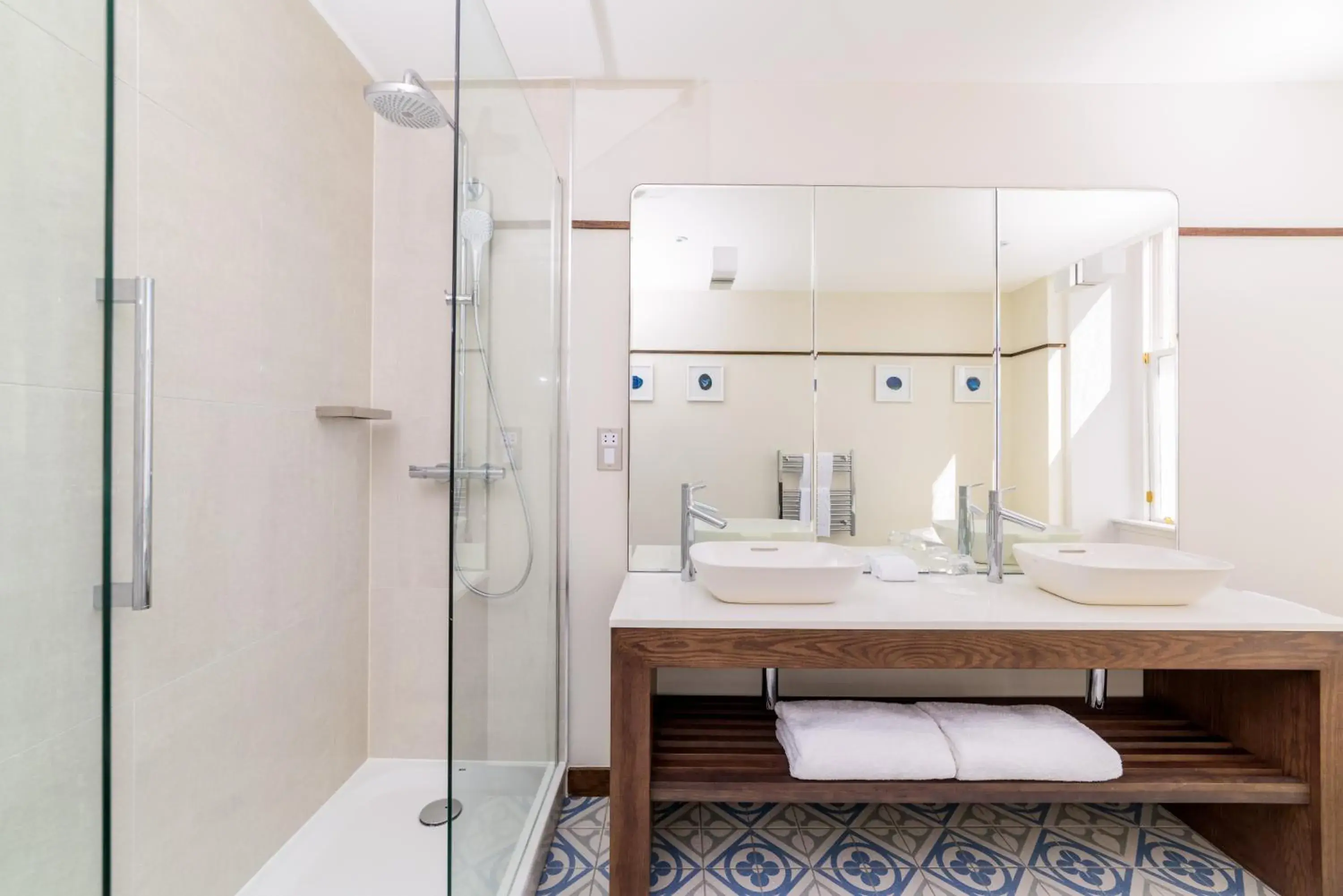 Shower, Bathroom in The Perle Oban Hotel & Spa