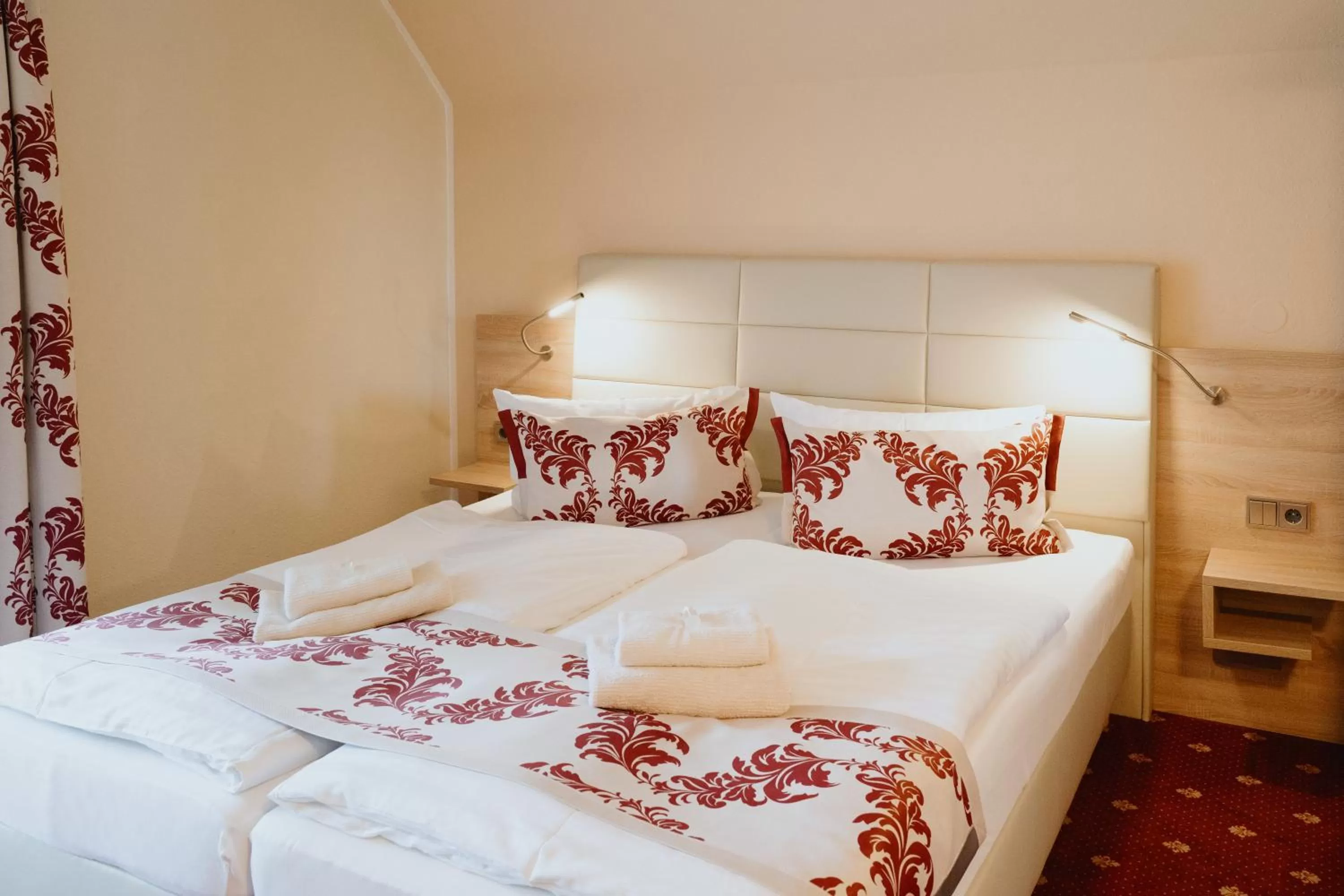 Photo of the whole room, Bed in Hotel An den Bleichen