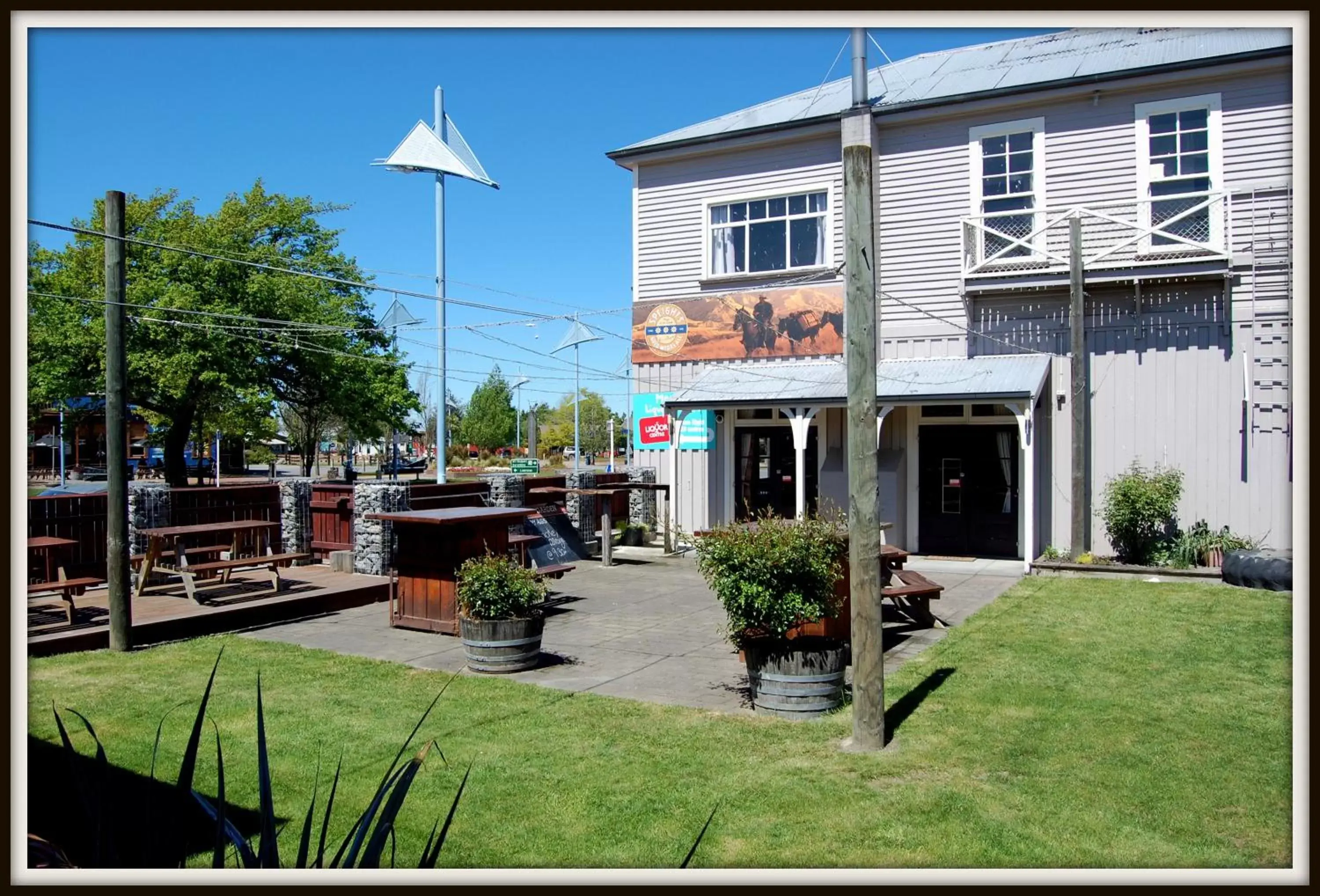 Garden, Property Building in The Brown Pub