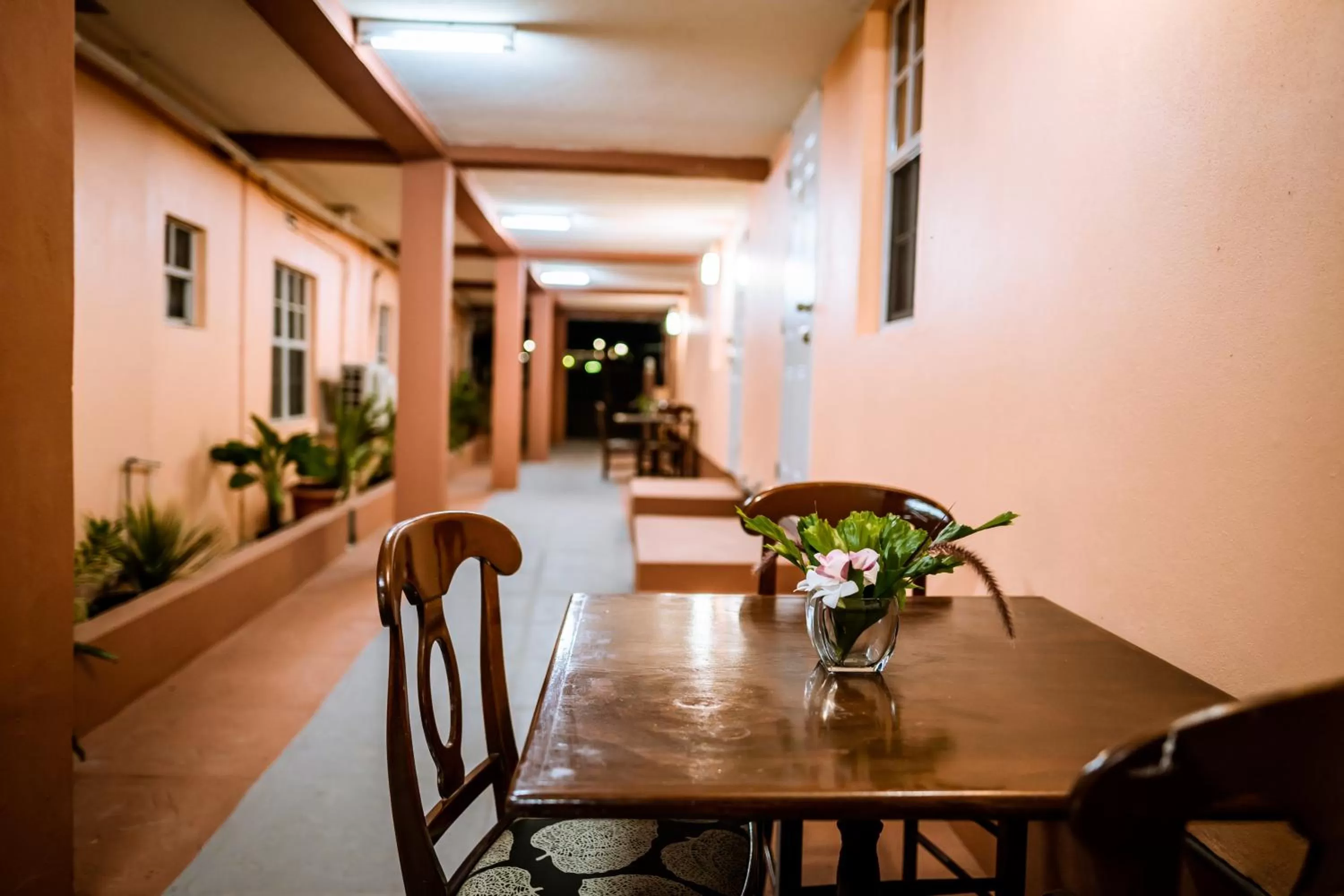 Restaurant/places to eat in Connie's Comfort Suites