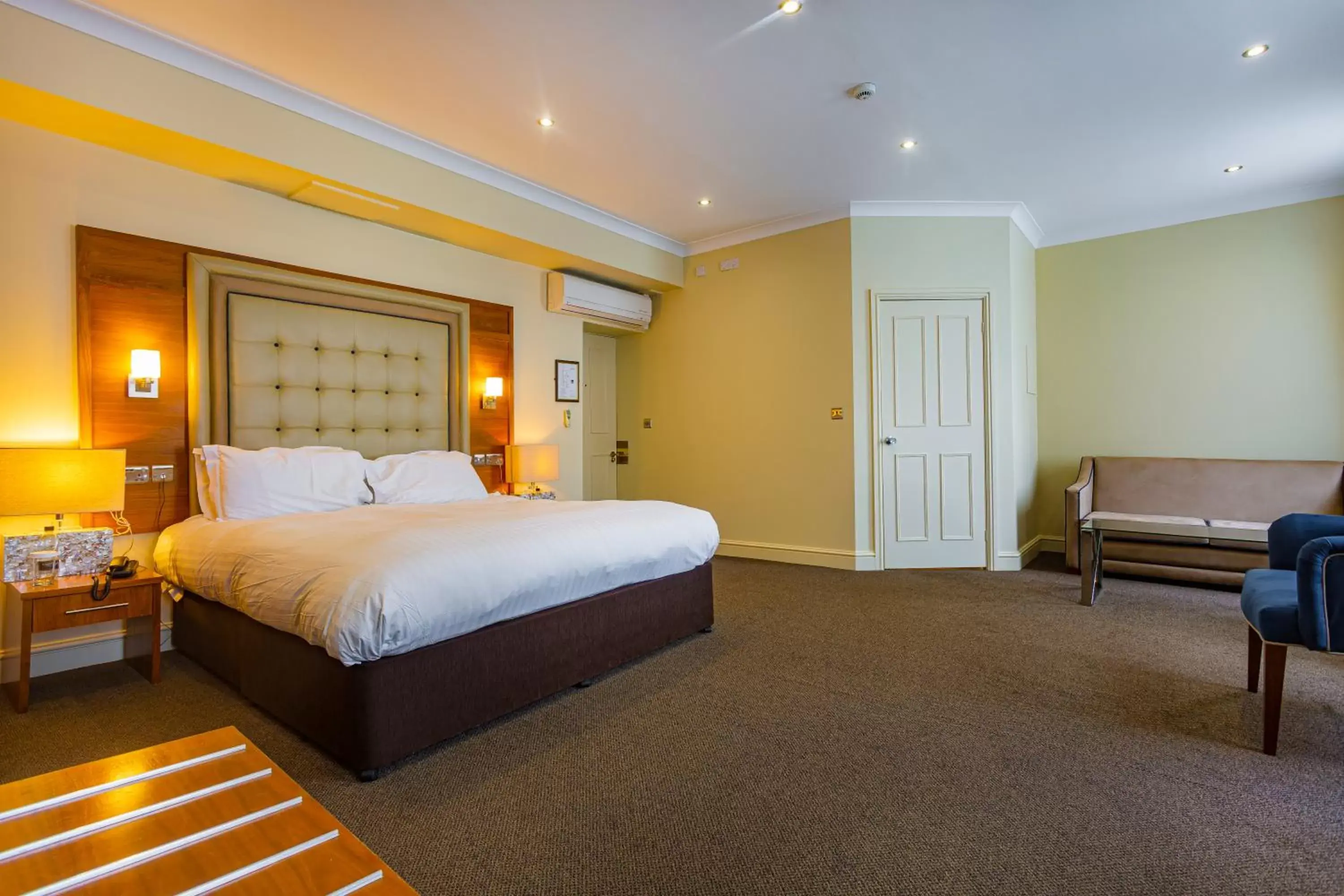 Bed in The White Hart Hotel, Boston, Lincolnshire