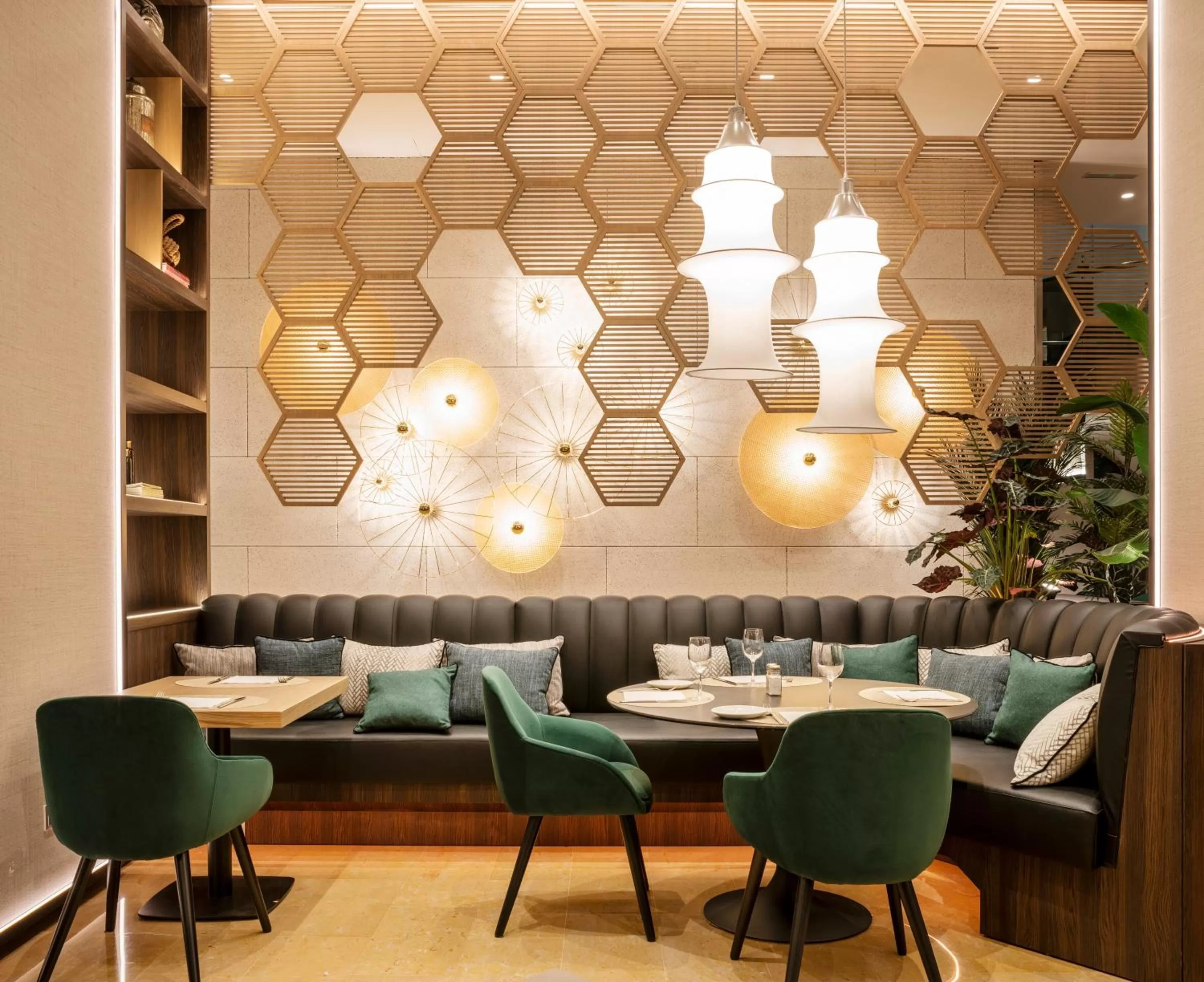 Restaurant/places to eat in Ilunion Valencia 4