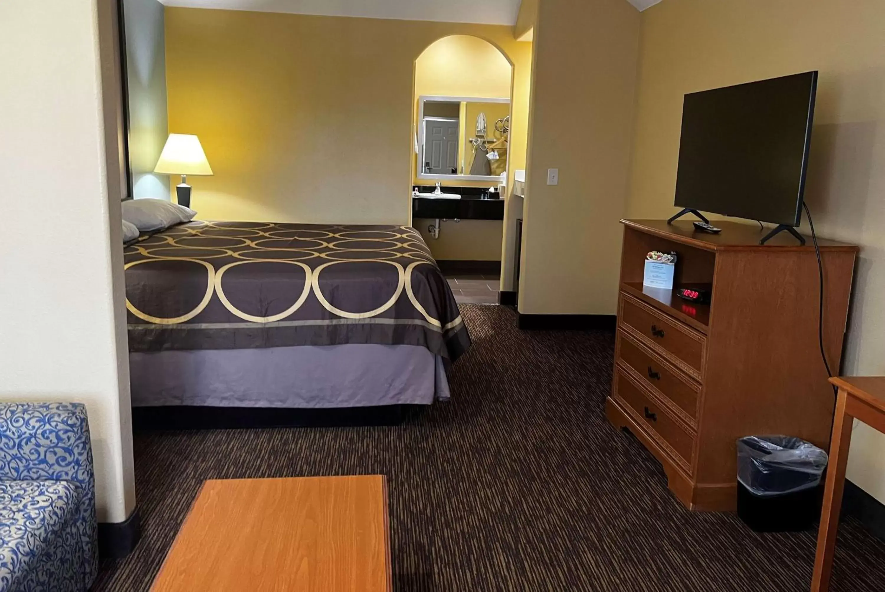 Photo of the whole room, Bed in Super 8 by Wyndham Montgomery/ Lake Conroe