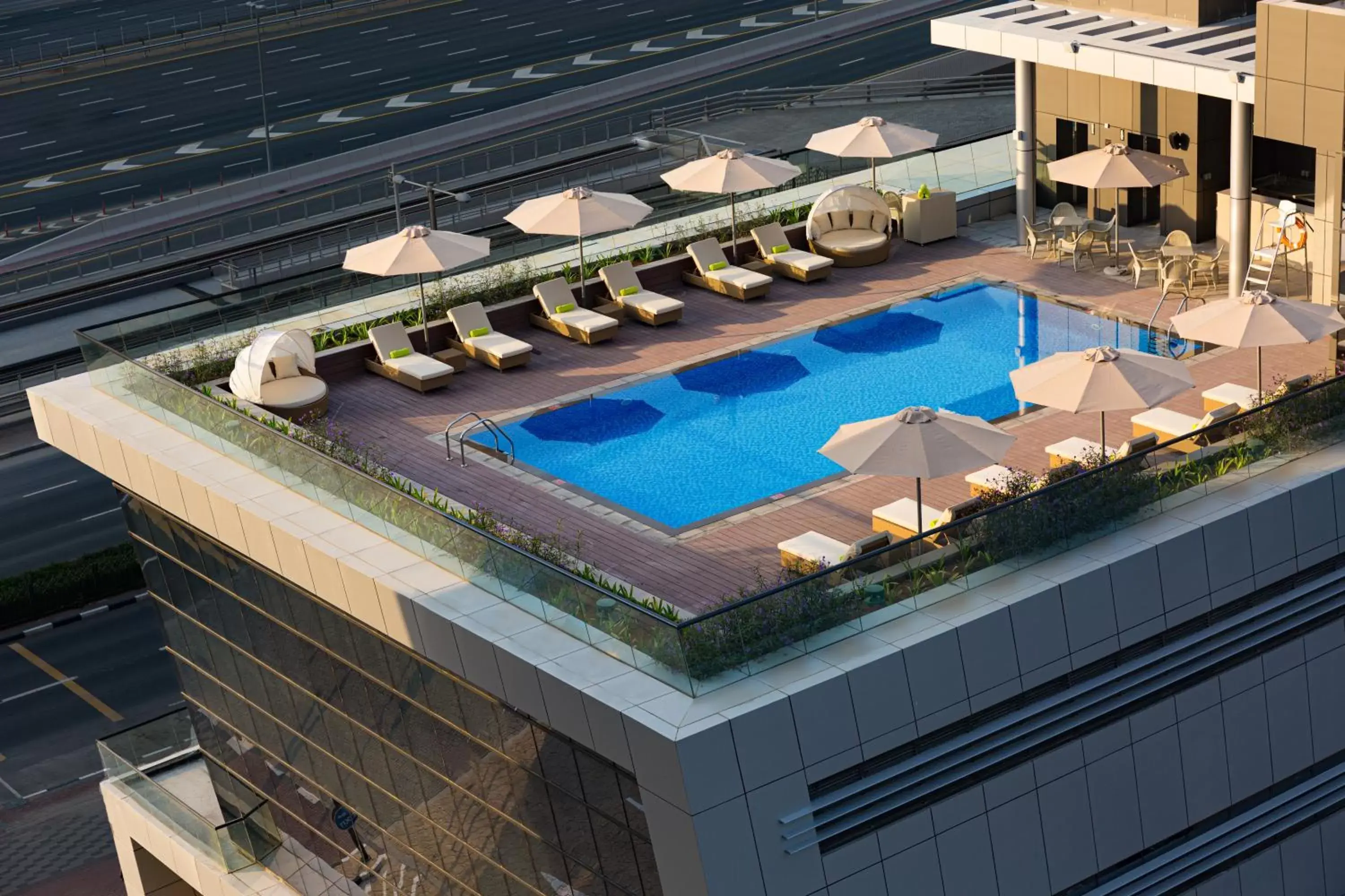 Swimming pool, Pool View in Millennium Place Dubai Marina