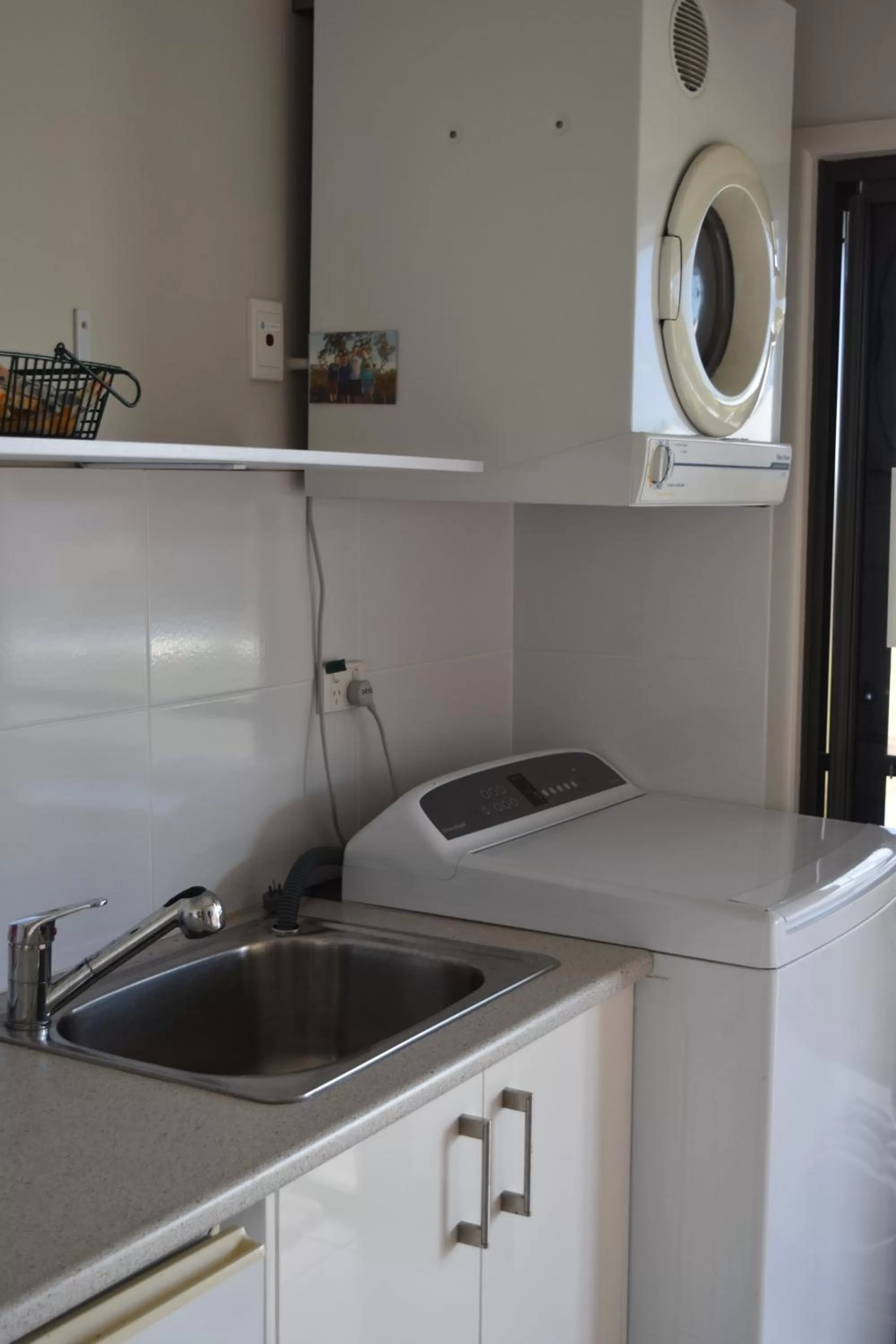 Area and facilities in Mapleton Springs