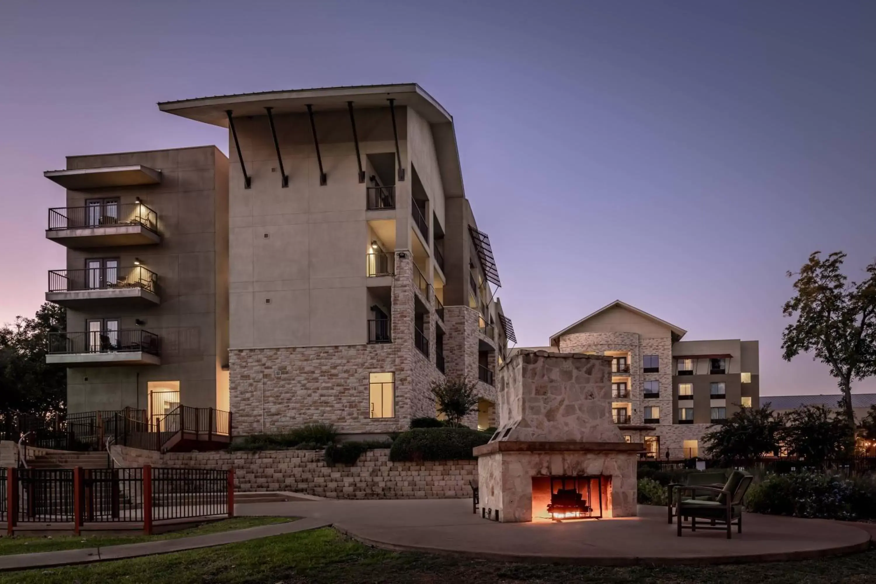 Property Building in Courtyard by Marriott New Braunfels River Village