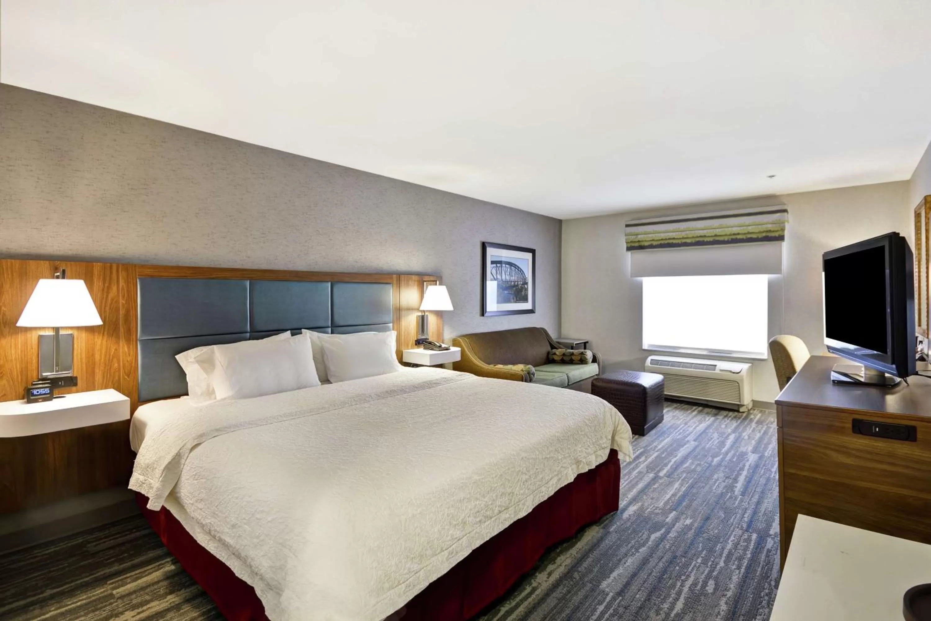 Bedroom, Bed in Hampton Inn & Suites Yuma