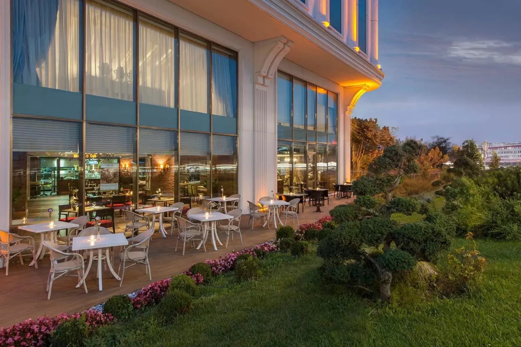 Area and facilities, Restaurant/Places to Eat in Elite World Istanbul Florya