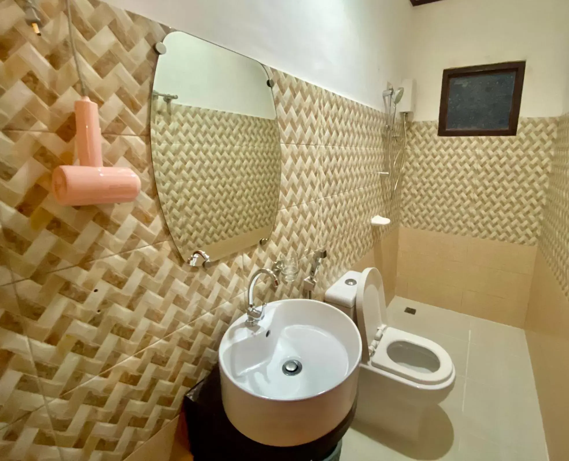 Shower, Bathroom in Sophias Beach Guest House