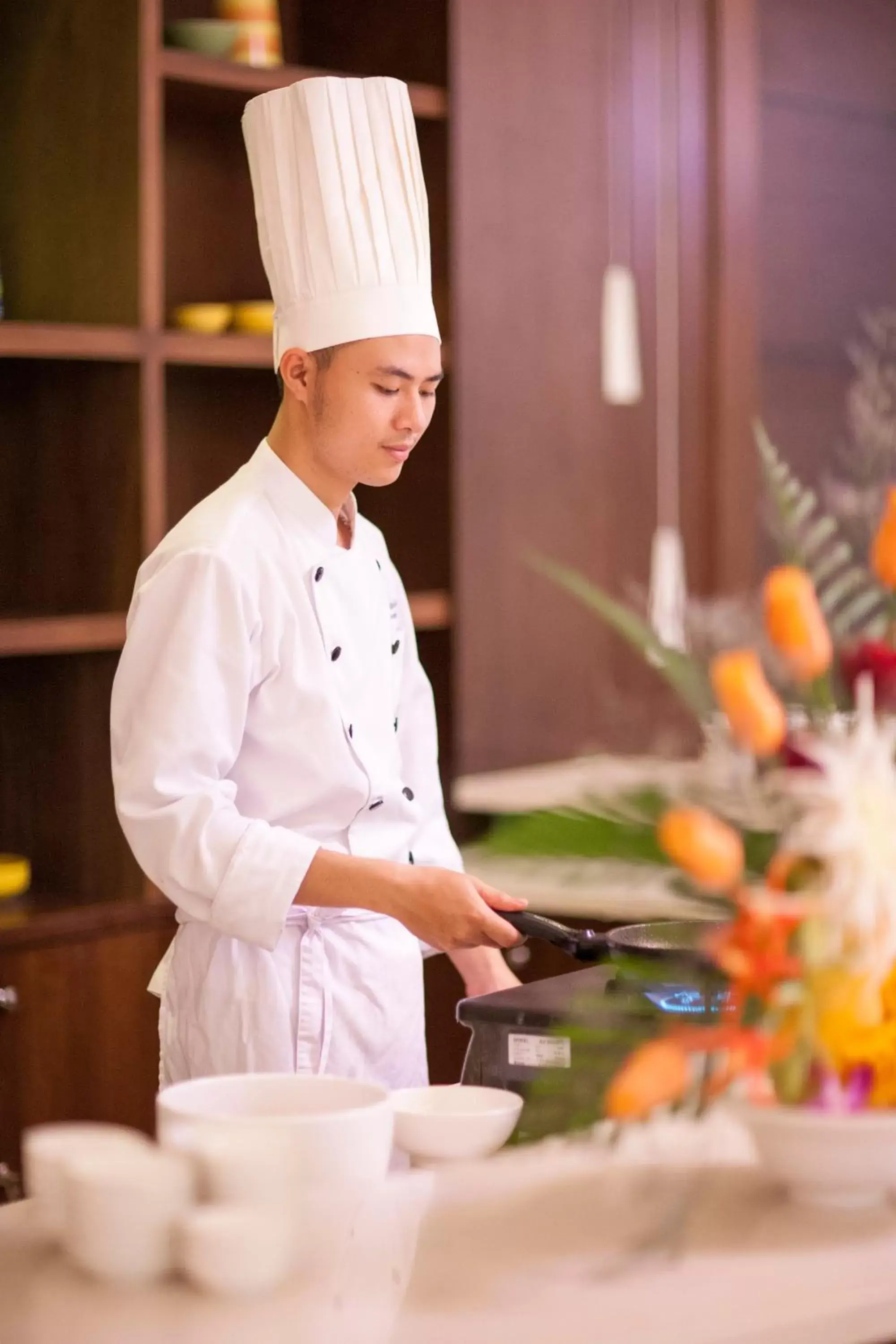 Restaurant/places to eat, Staff in Muong Thanh Holiday Hoi An Hotel