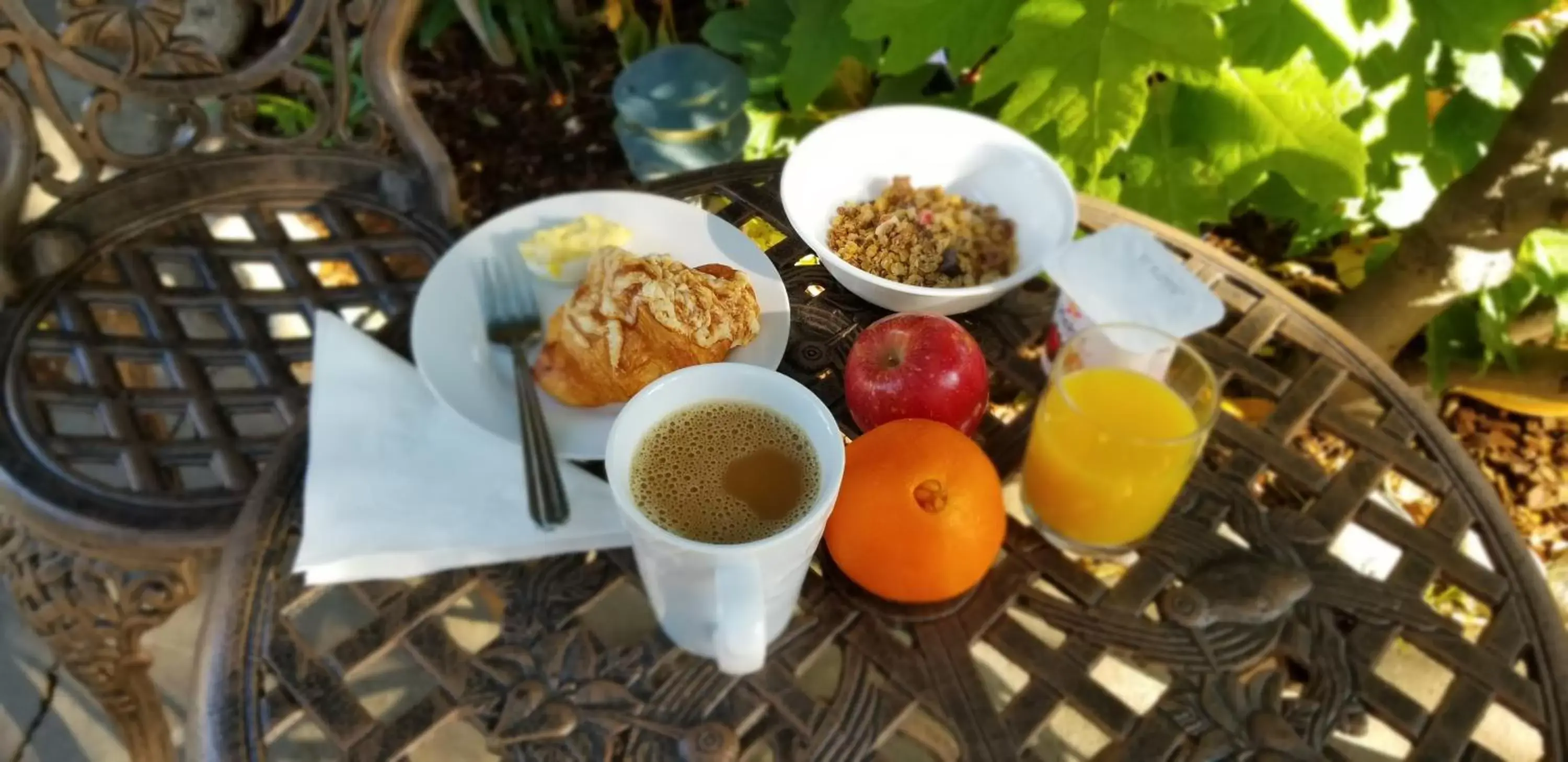 Breakfast in Carmel Valley Lodge