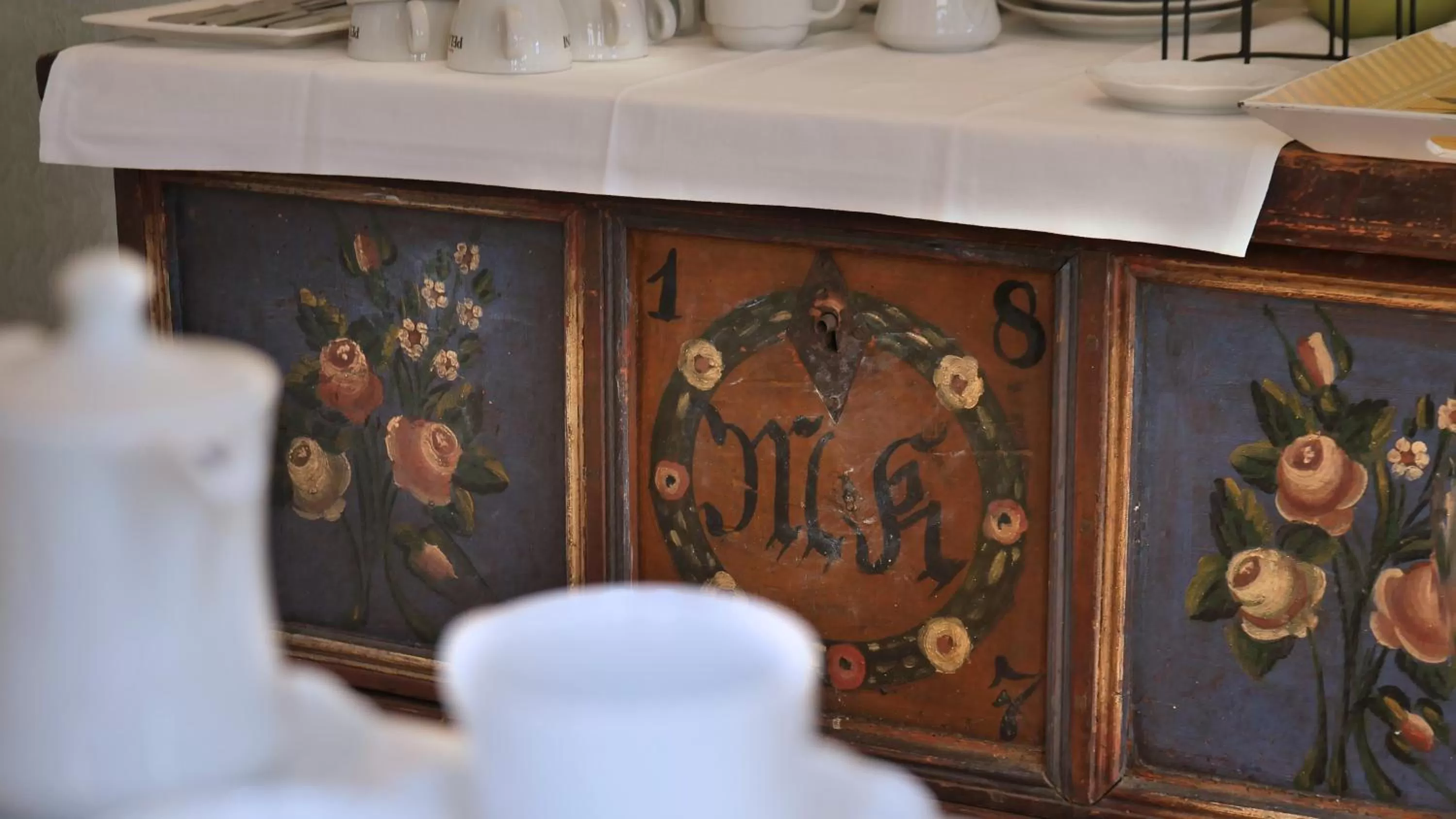 Communal lounge/ TV room in Hotel Villa Rückert