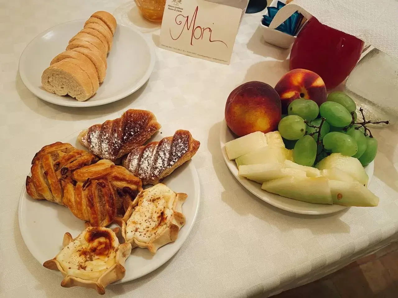 Breakfast in Palazzo Gambuzza