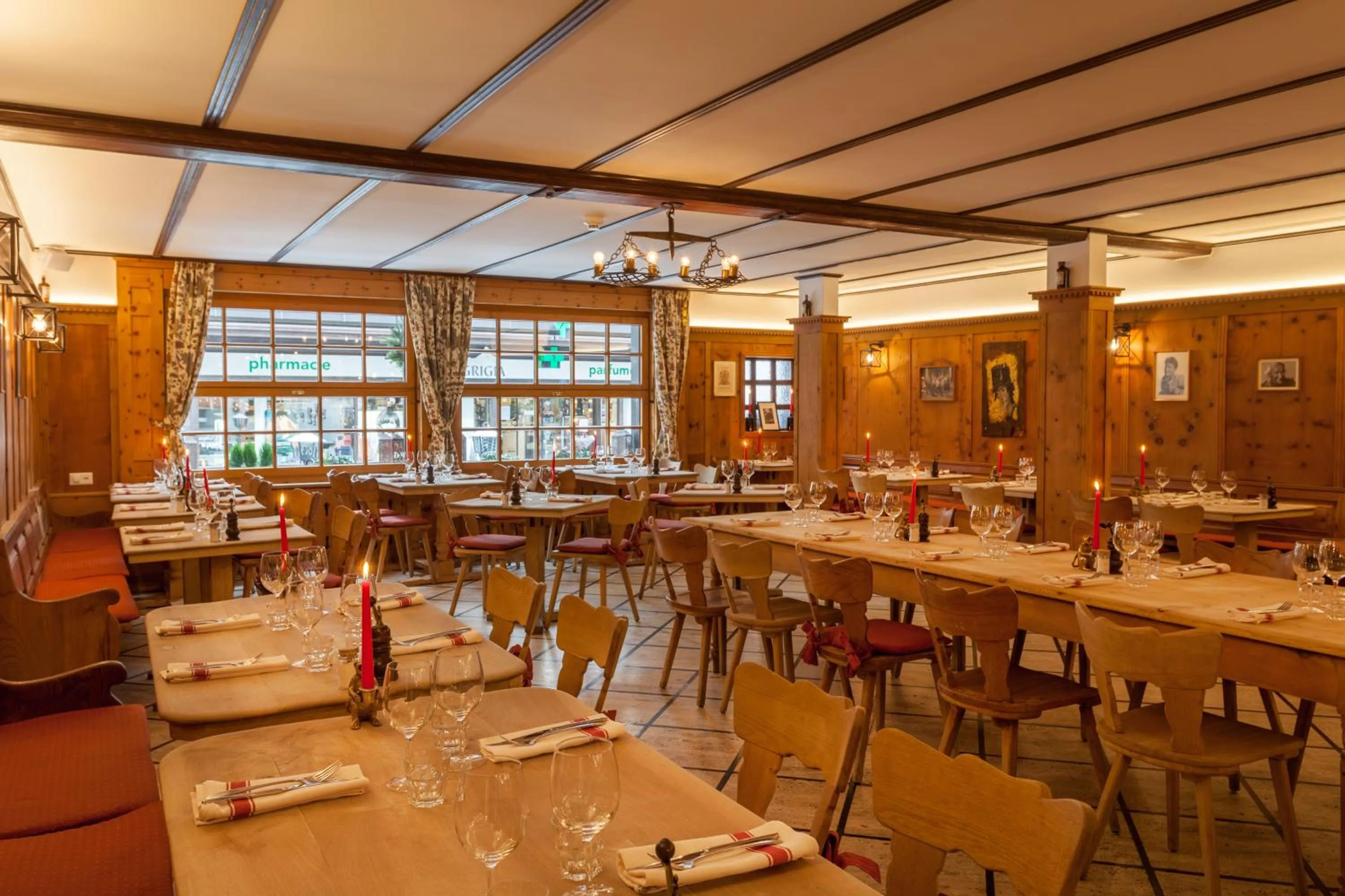 Restaurant/places to eat in Hotel Walliserhof Zermatt