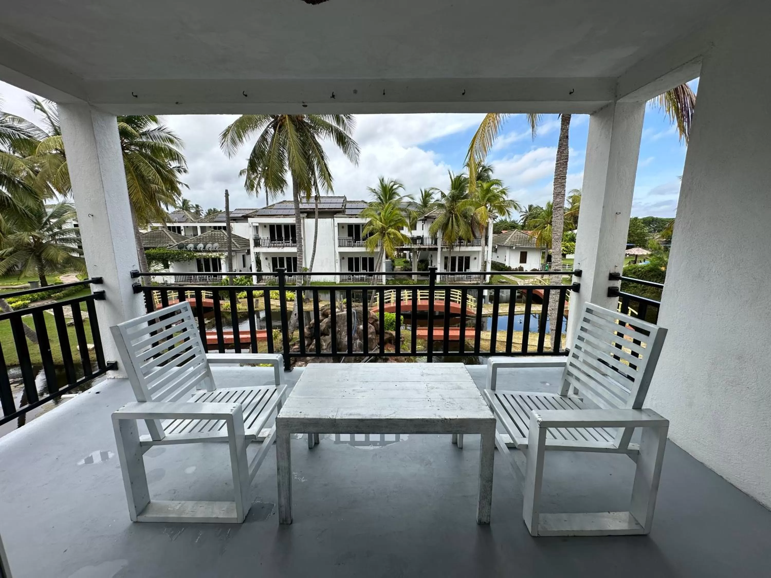 Day in Amaluna Resorts