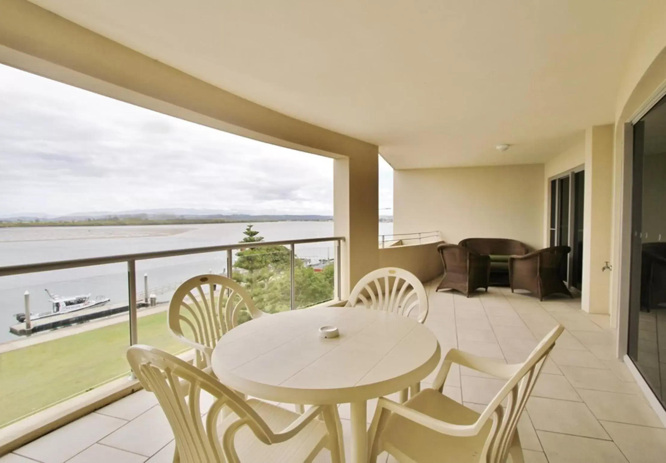 Balcony/Terrace in Riverside Holiday Apartments