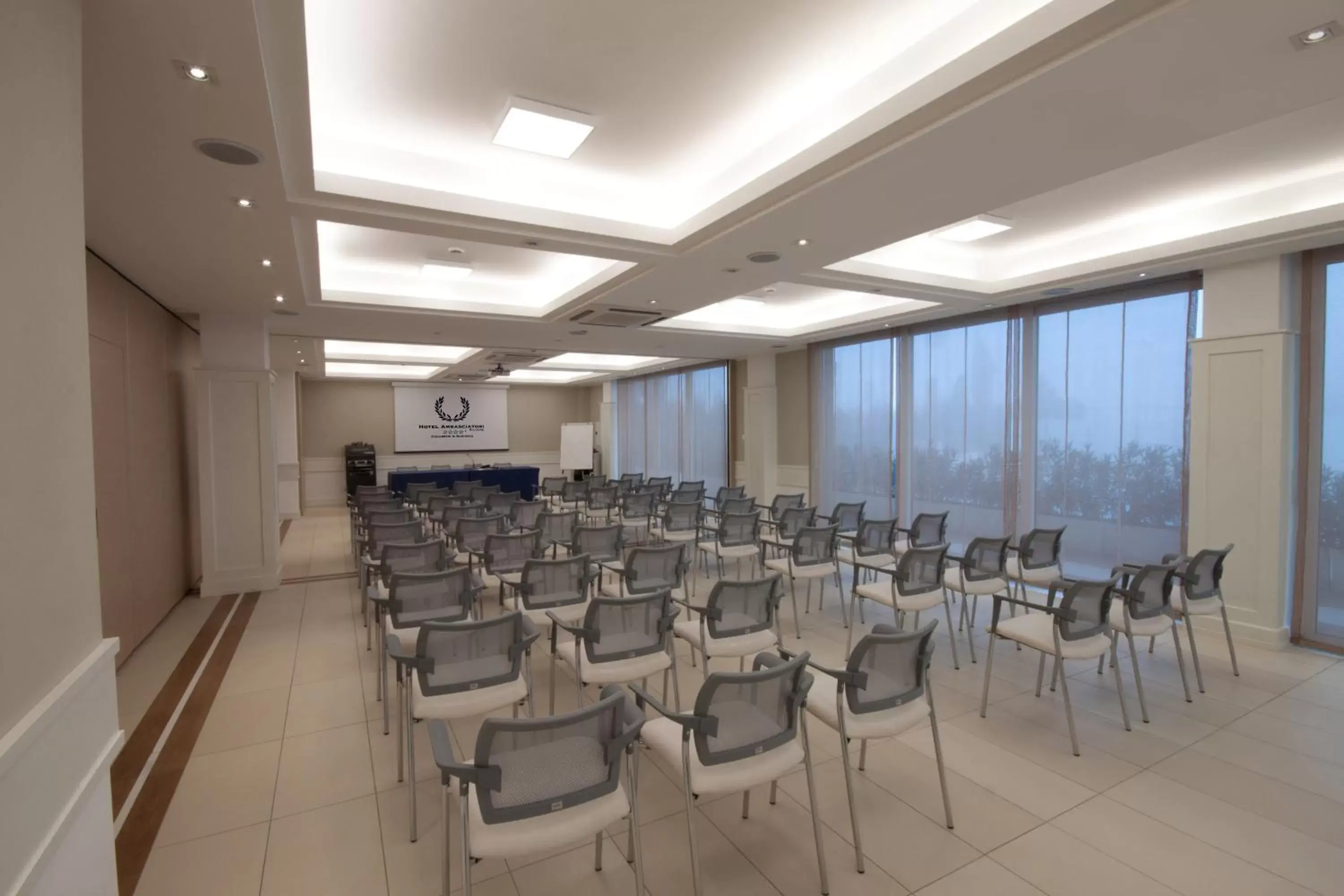 Business facilities in Hotel Ambasciatori