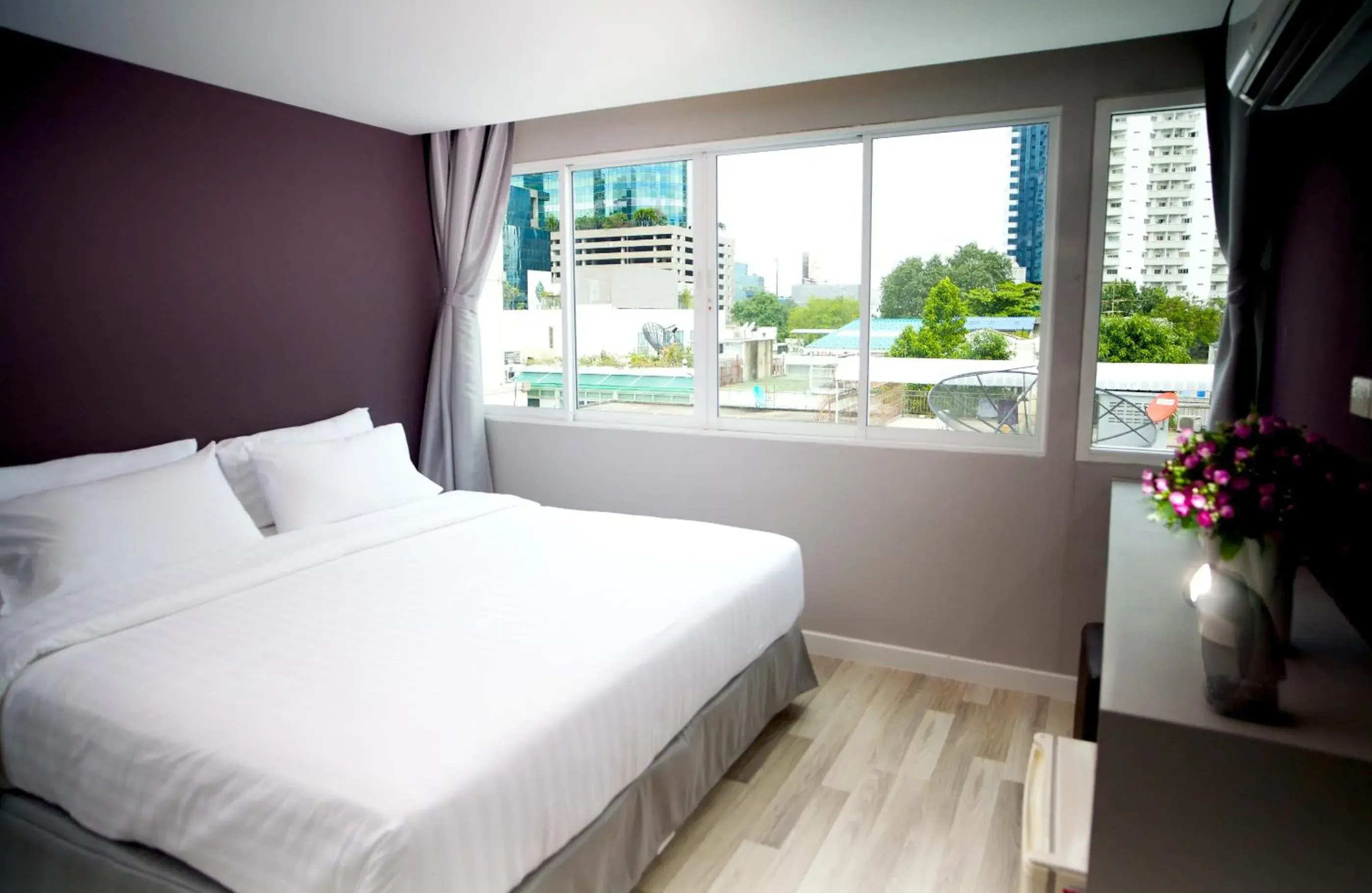 Suite Room in Nantra Ploenchit Hotel