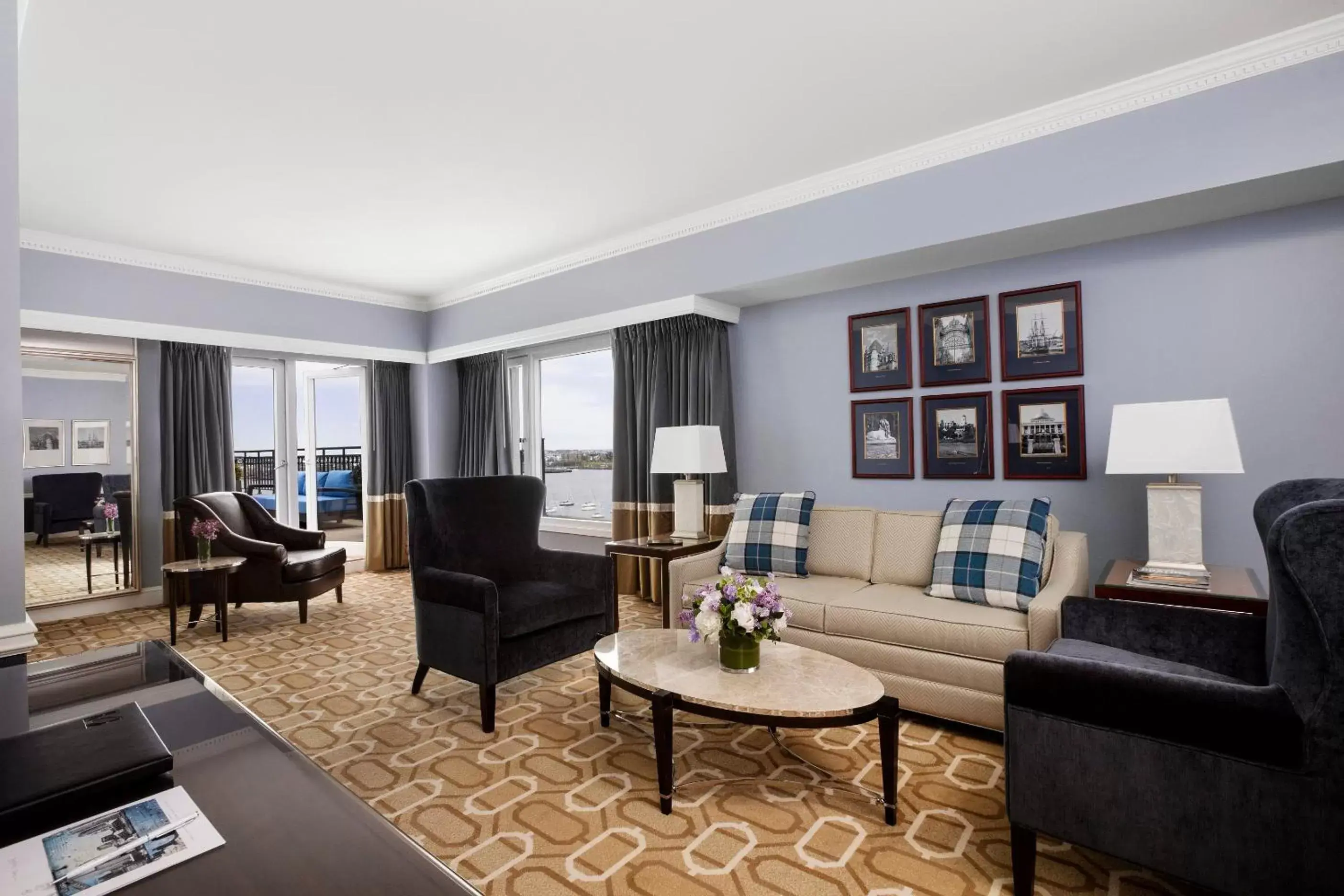 Living room, Seating Area in Boston Harbor Hotel