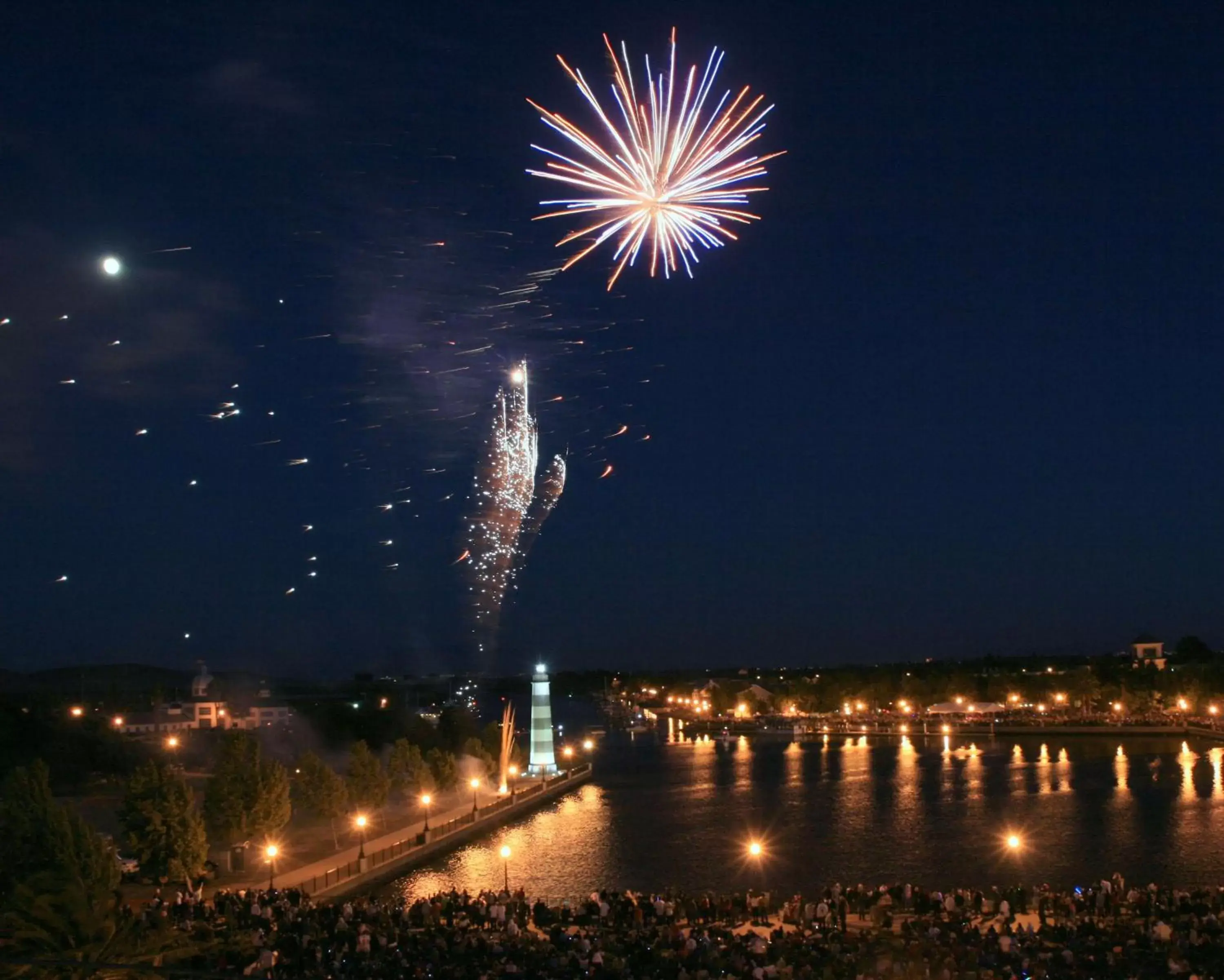 Bed in Hampton Inn & Suites Suisun City Waterfront Bed in Hampton Inn & Suites Suisun City Waterfront