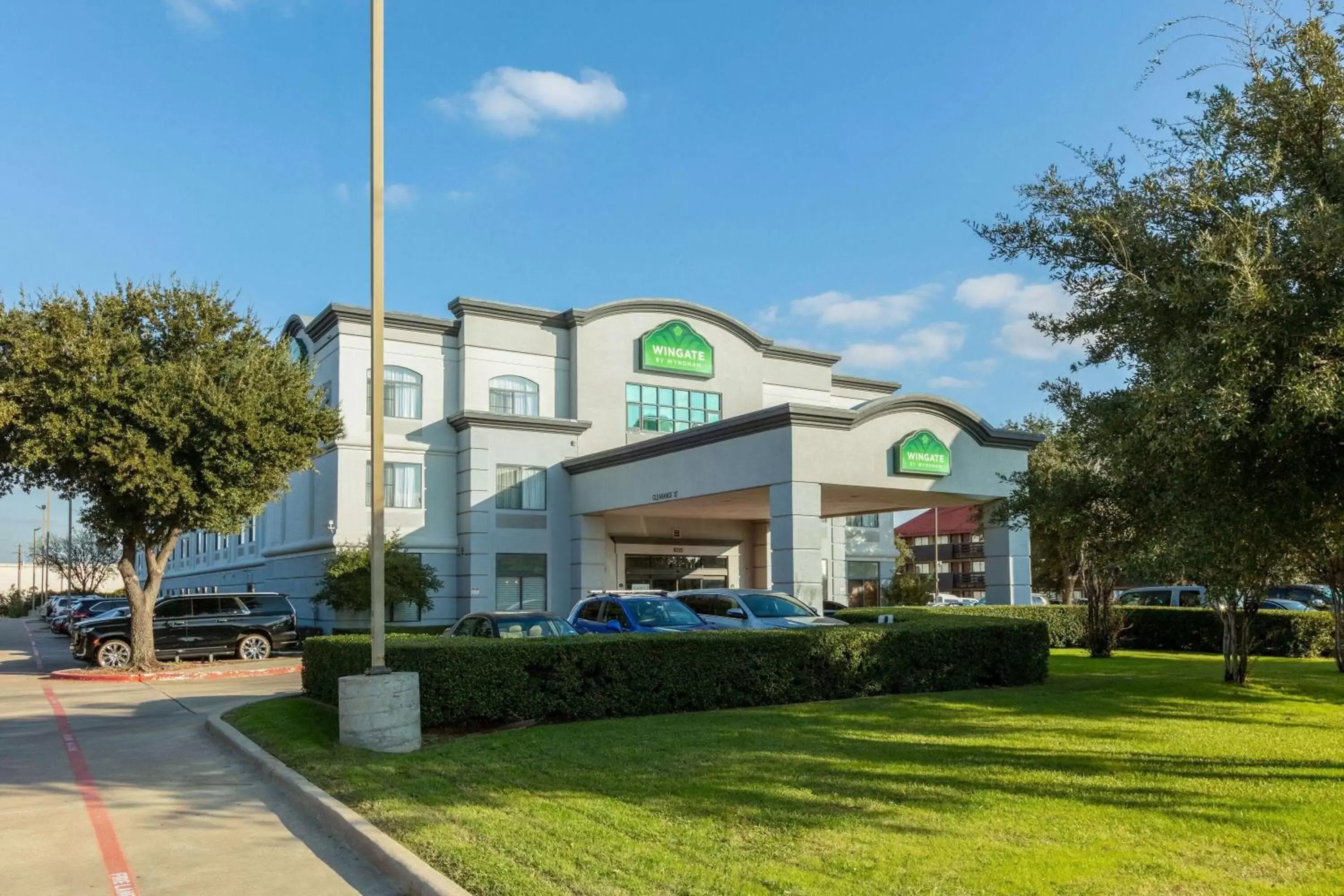 Property building in Wingate by Wyndham - DFW North Property building in Wingate by Wyndham - DFW North