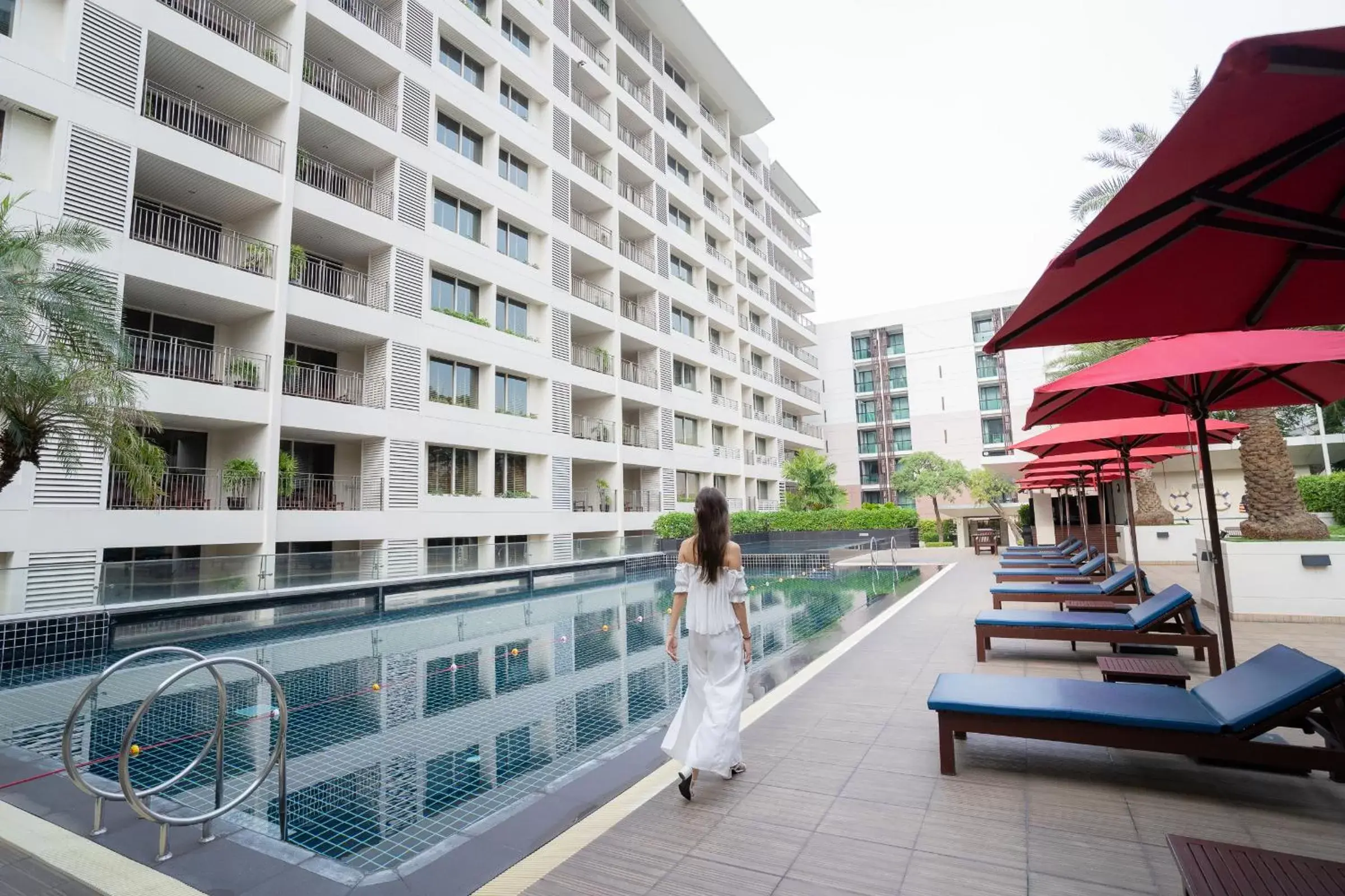 Swimming pool in Centre Point Sukhumvit Thong-Lo