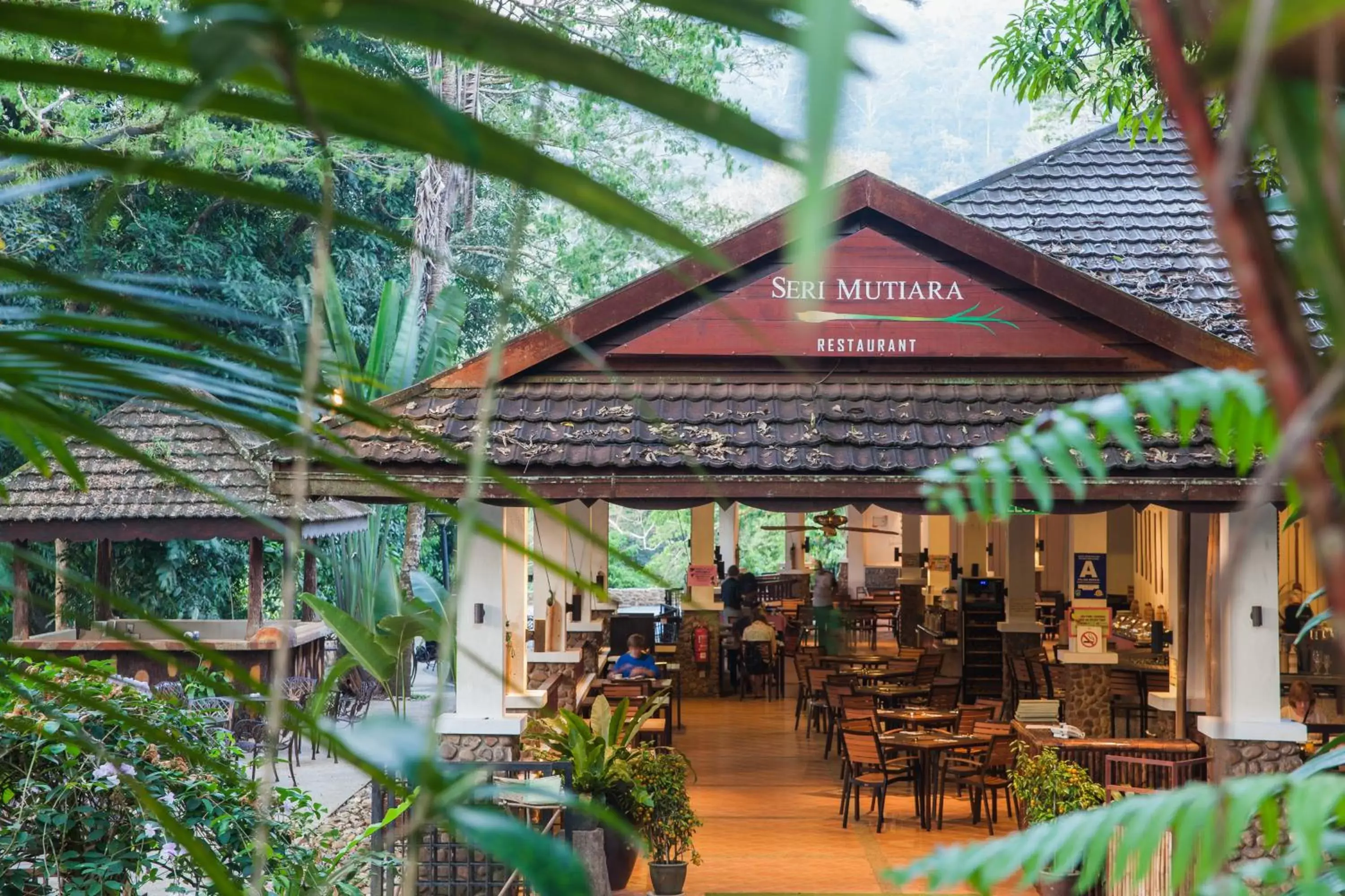 Restaurant/Places to Eat in Mutiara Taman Negara