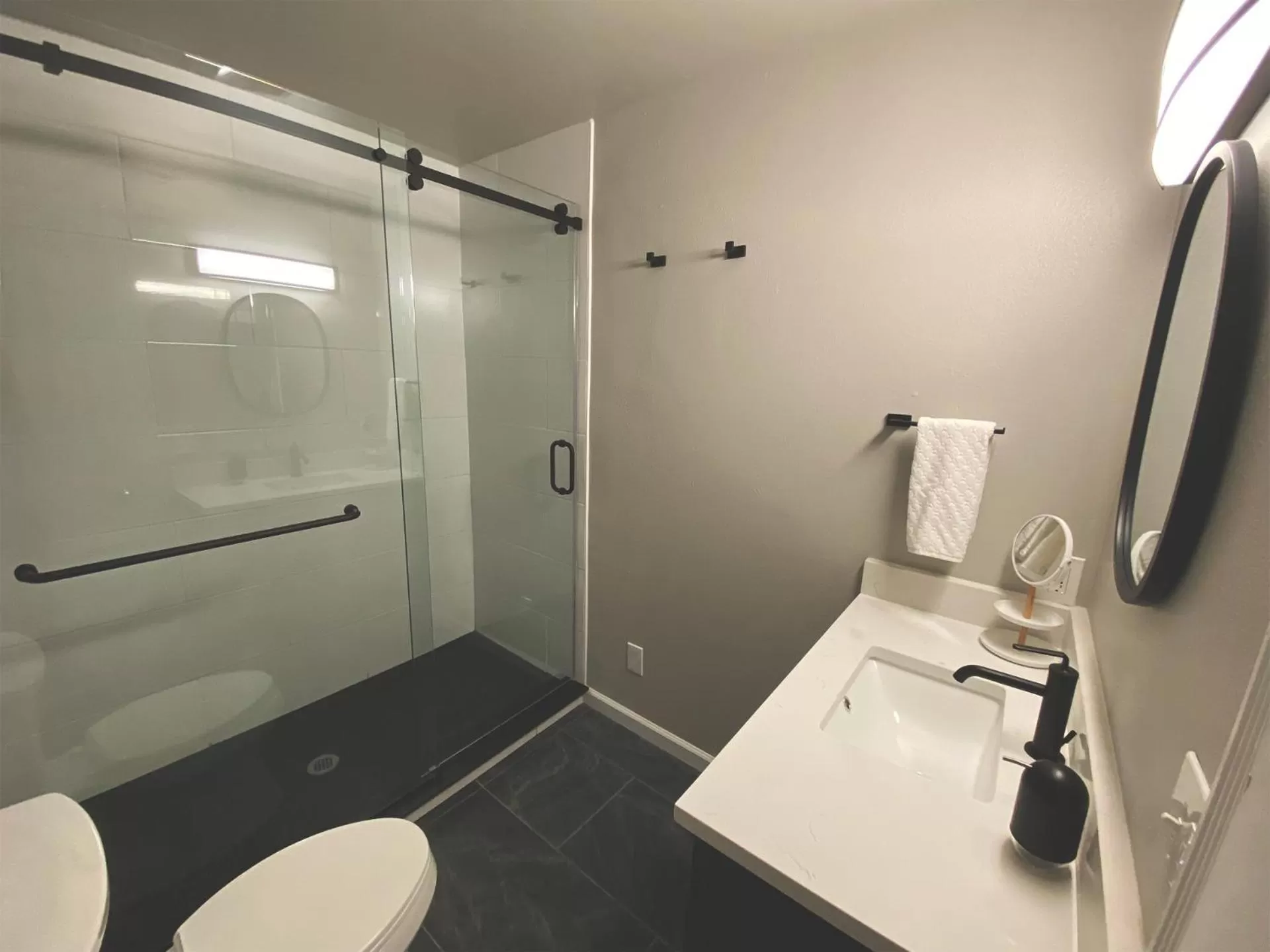 Shower in Winter Park Chateau