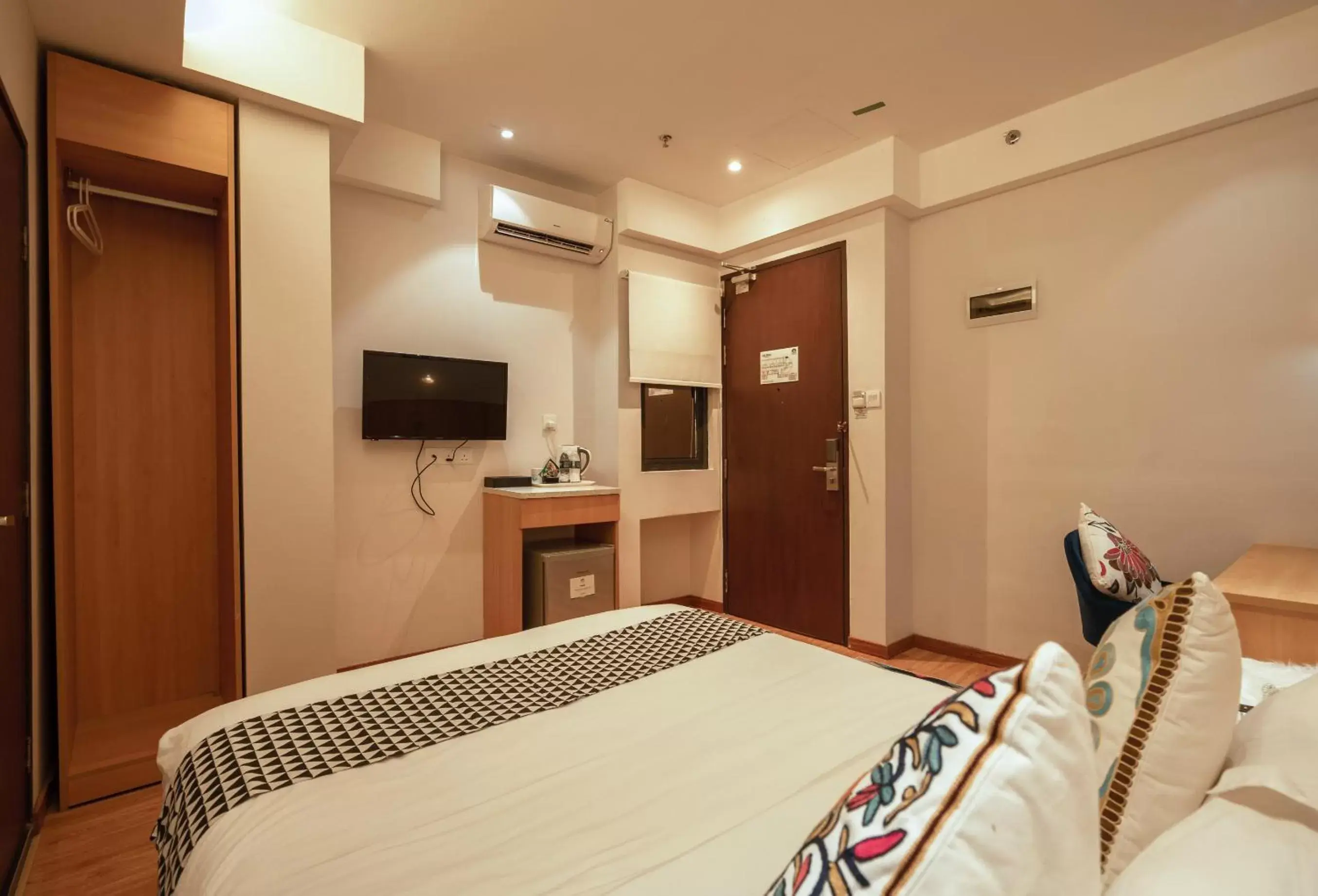 Bed in Summer Tree Hotel Penang