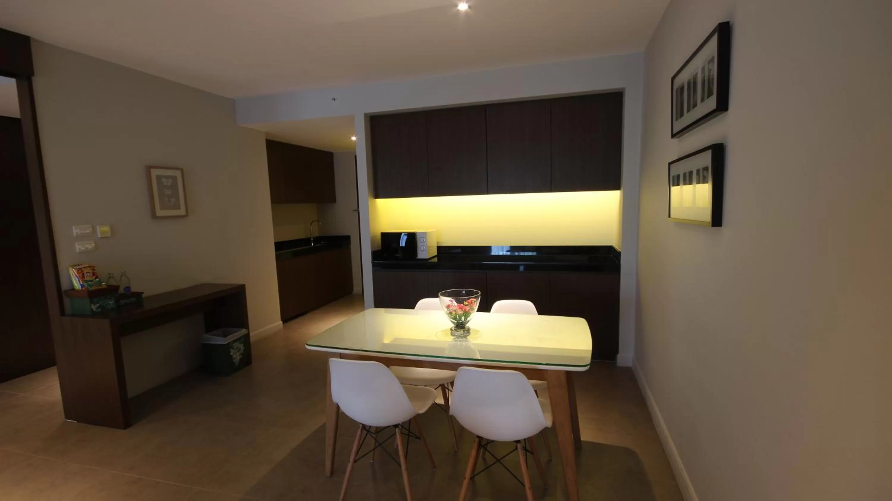 Dining area in Season Five Hotel