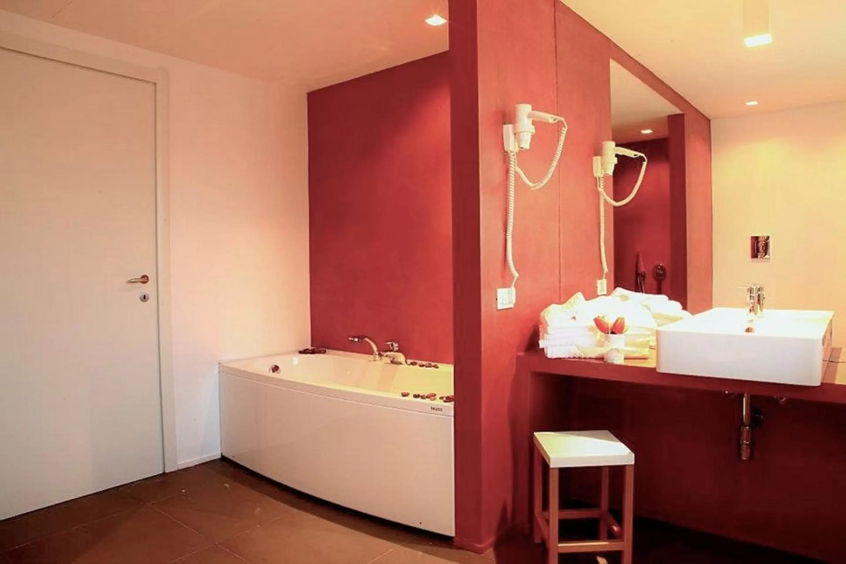 Bathroom in Casena Dei Colli, Sure Hotel Collection By Best Western