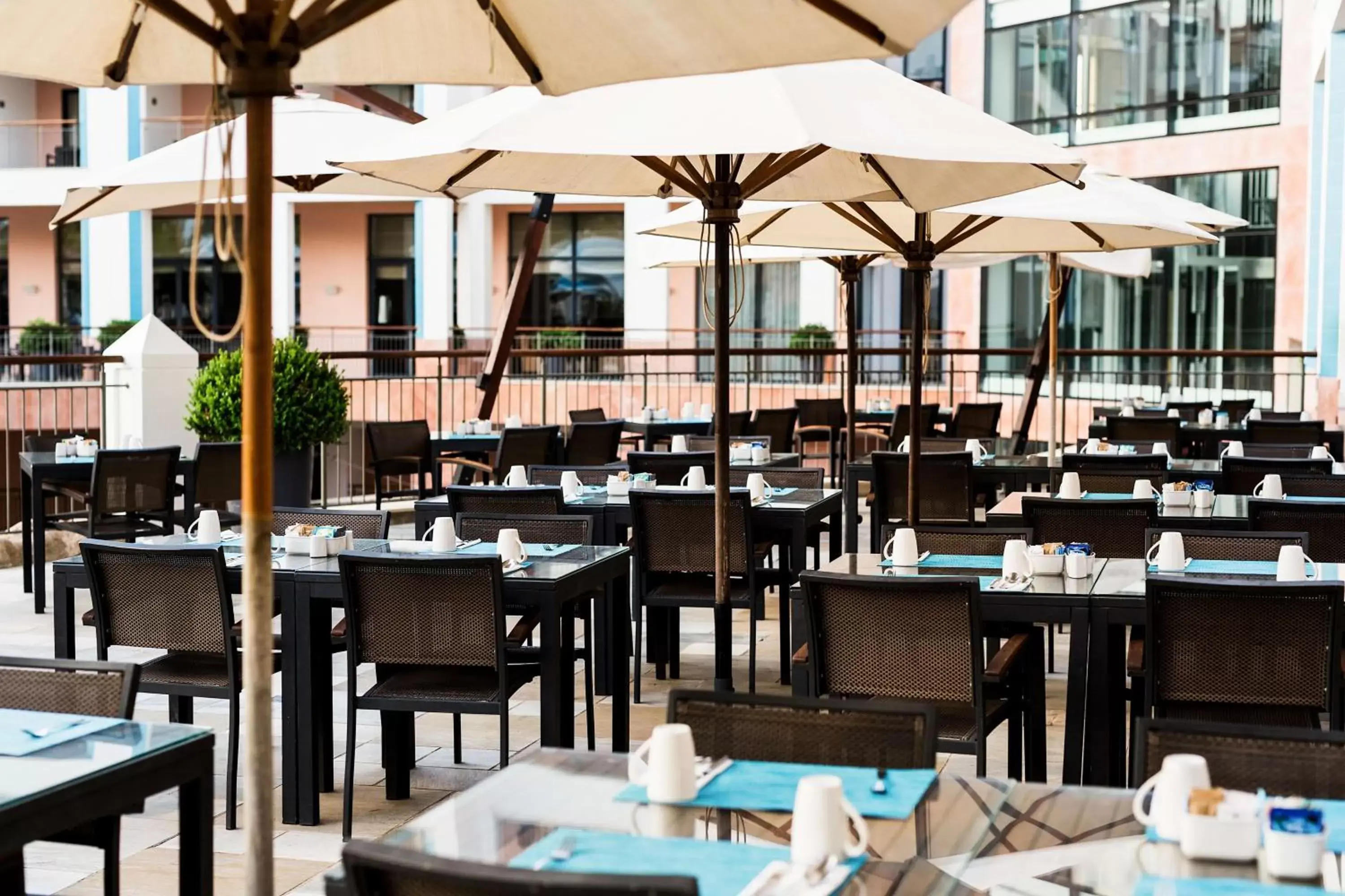 Restaurant/places to eat in Hilton Vilamoura Restaurant/places to eat in Hilton Vilamoura