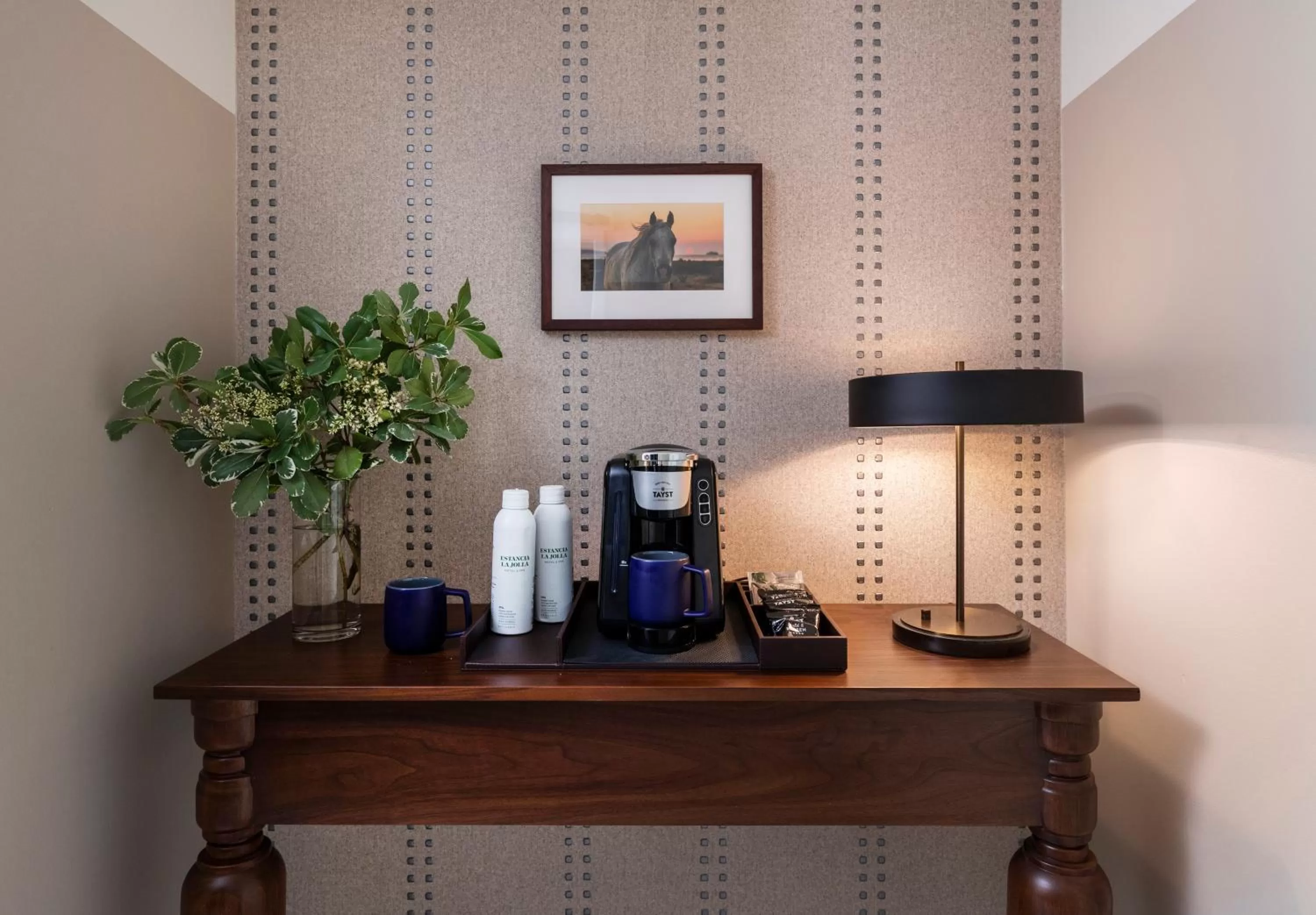 Coffee/tea facilities in Estancia La Jolla Hotel & Spa