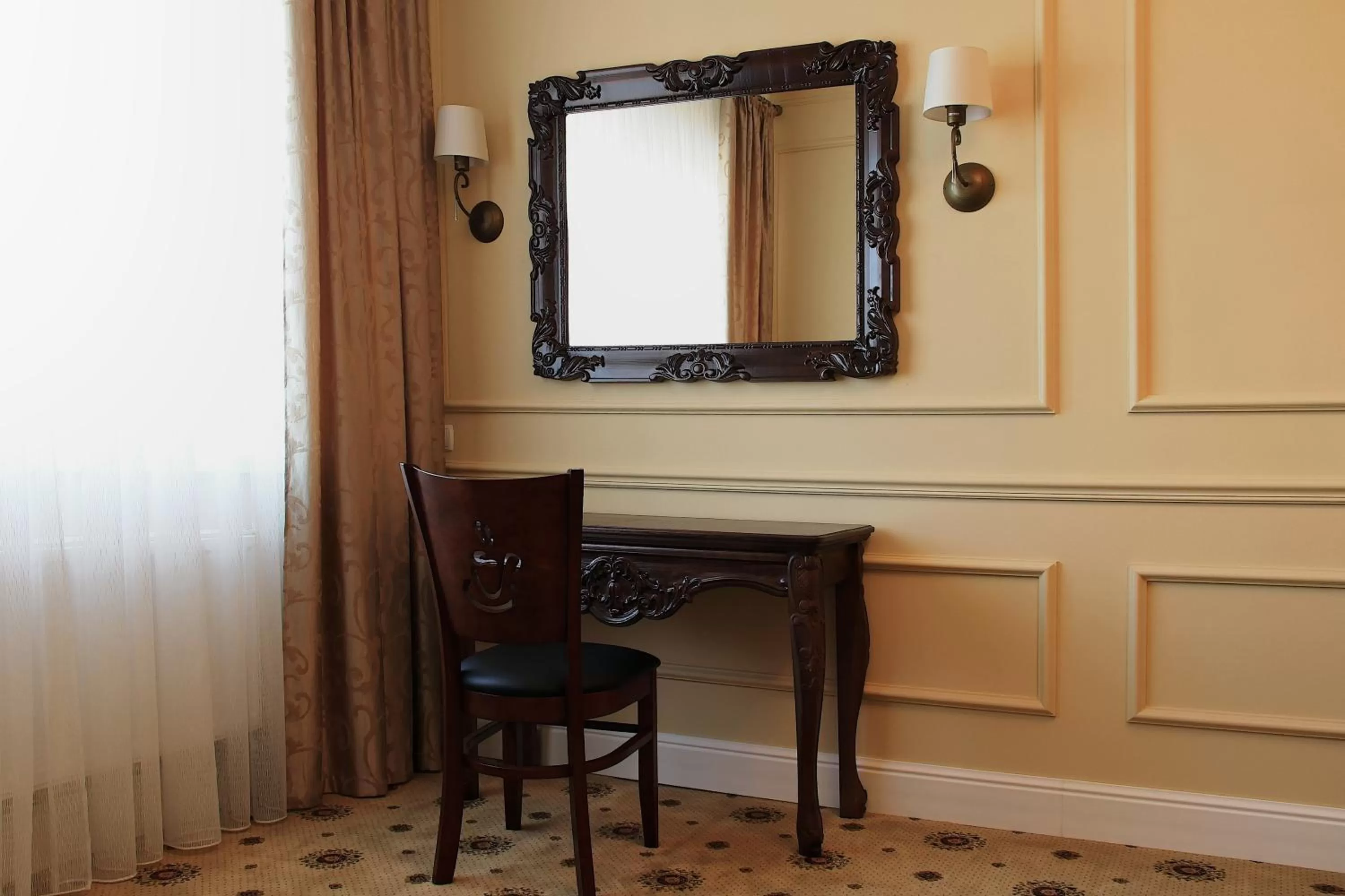 Decorative detail in Harvest